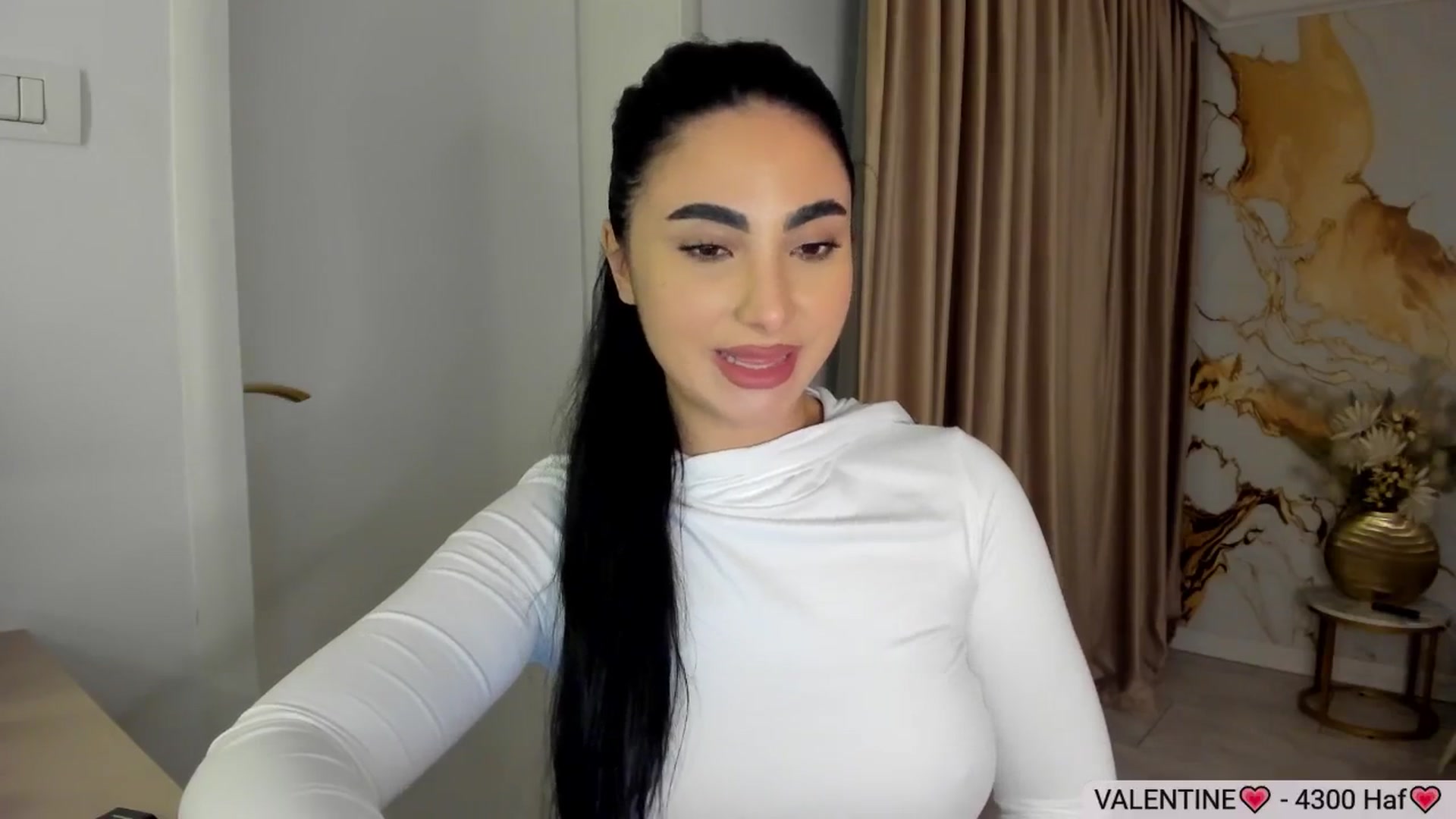 Gallery image thumbnail from DivineJass's myfreecams stream on, 02/22/2026, 18:02 image 17 of 20
