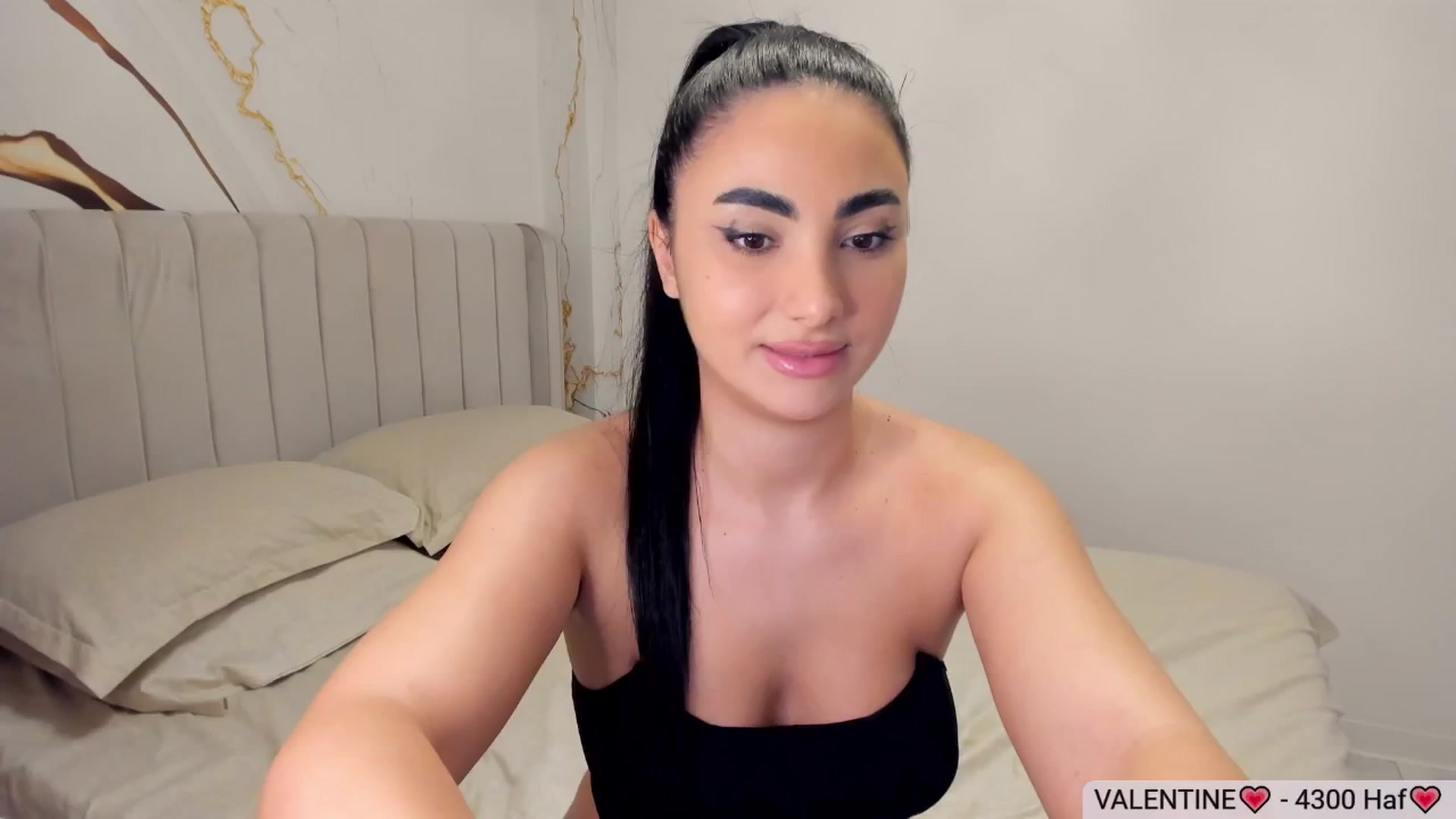 Gallery image thumbnail from DivineJass's myfreecams stream on, 02/26/2026, 21:24 image 4 of 20