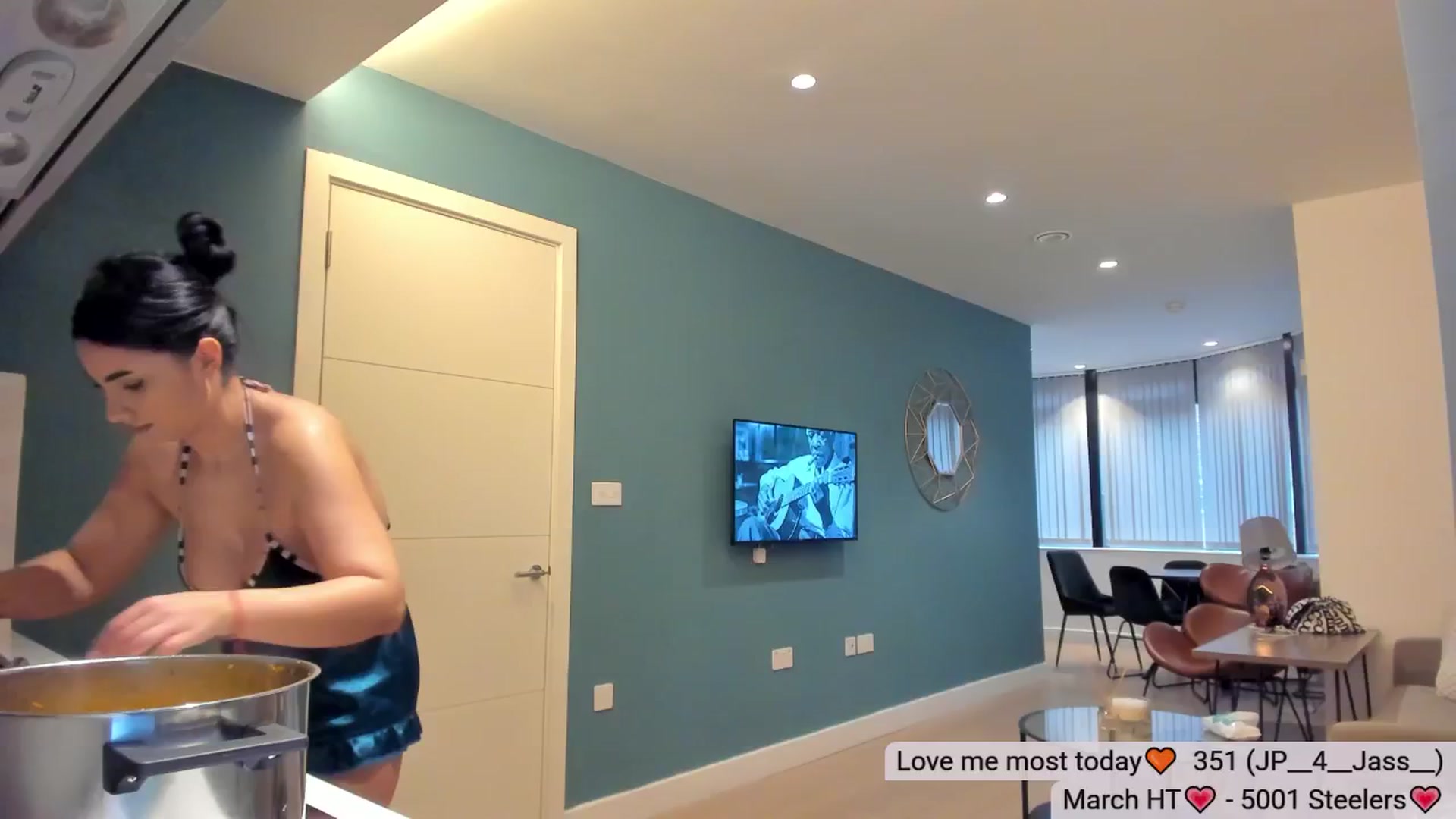 Gallery image thumbnail from DivineJass's myfreecams stream on, 03/08/2026, 15:38 image 13 of 20