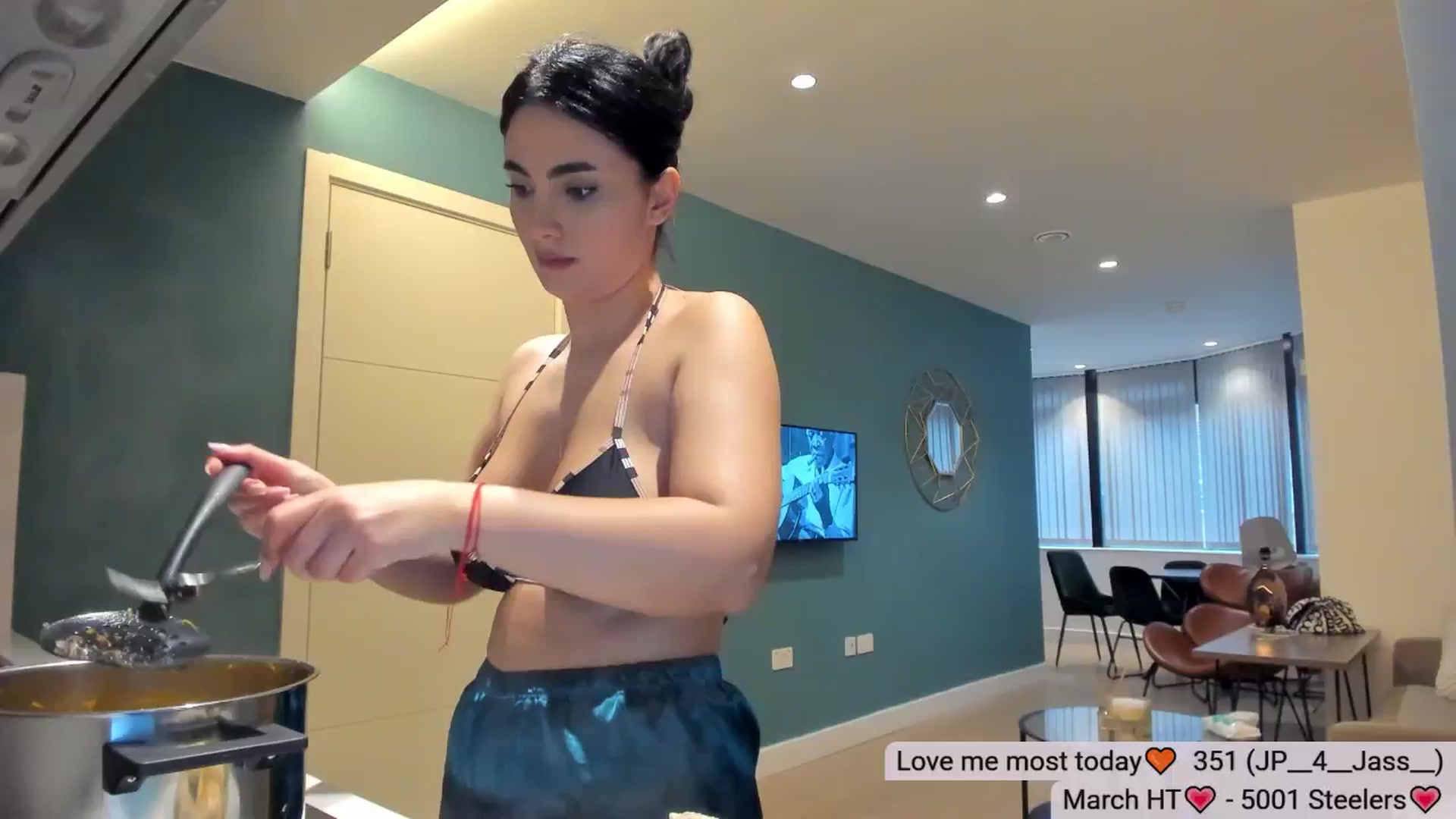 Gallery image thumbnail from DivineJass's myfreecams stream on, 03/08/2026, 15:38 image 11 of 20