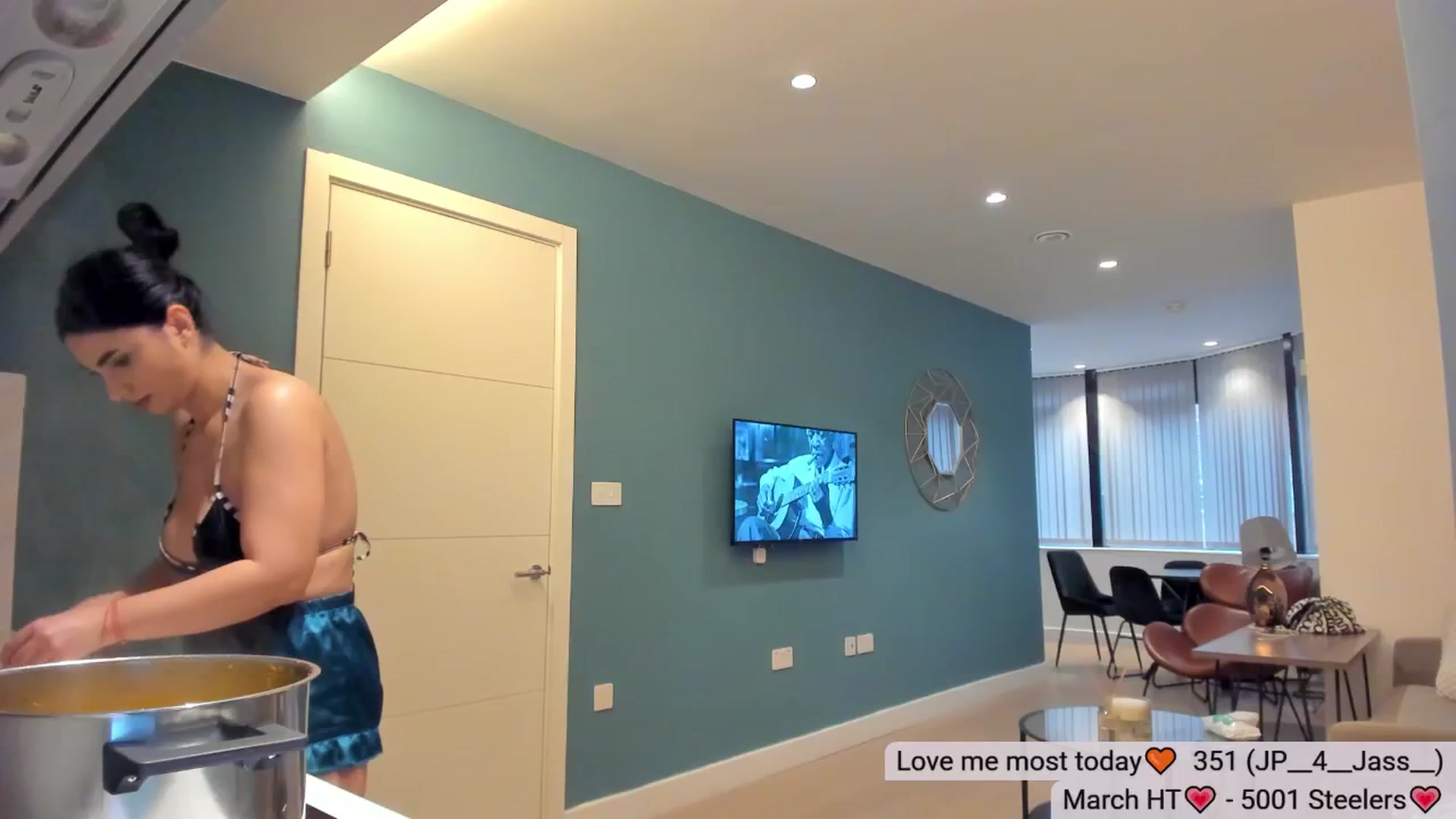 Gallery image thumbnail from DivineJass's myfreecams stream on, 03/08/2026, 15:38 image 16 of 20
