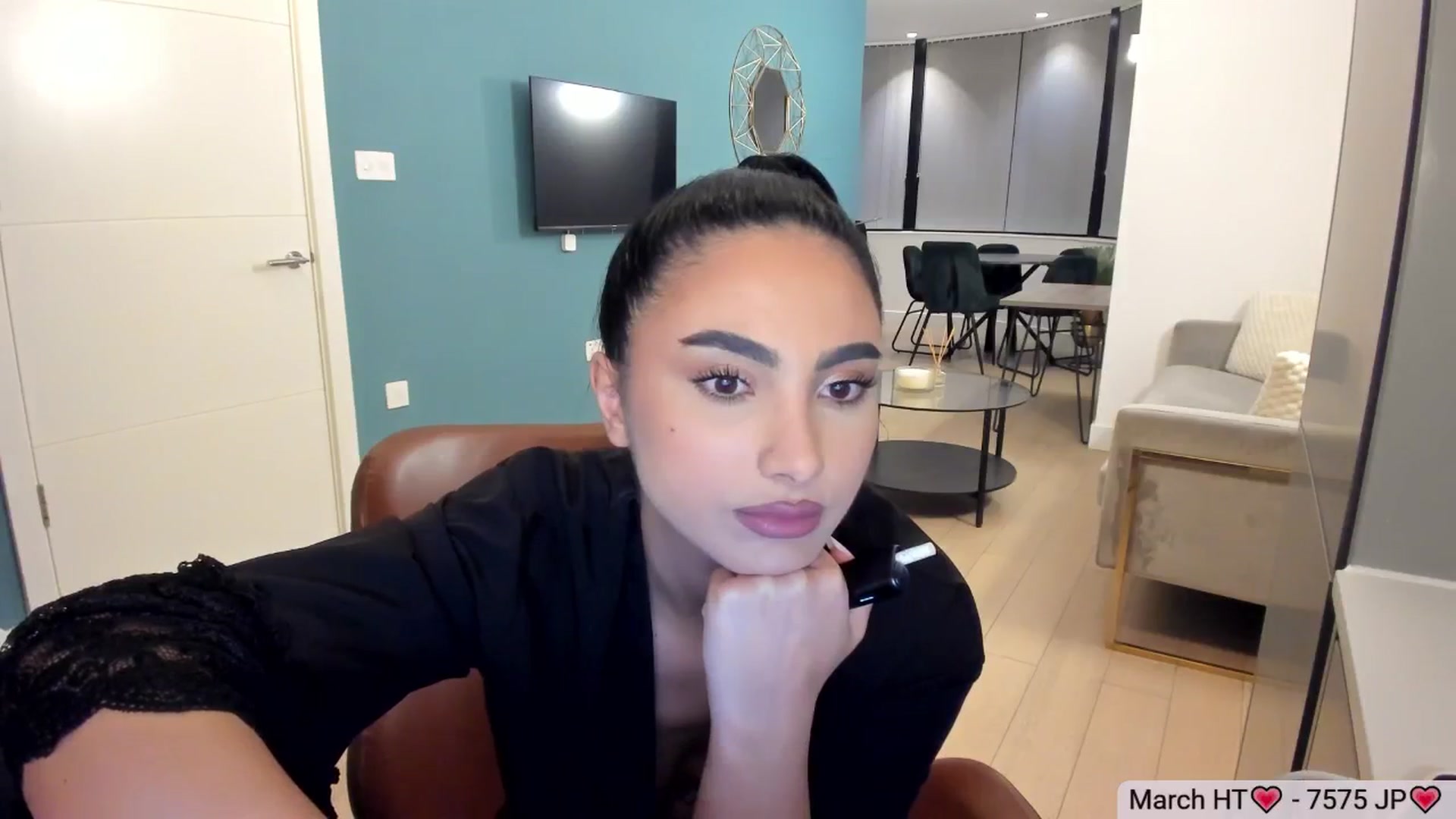 Gallery image thumbnail from DivineJass's myfreecams stream on, 03/31/2026, 21:03 image 18 of 20