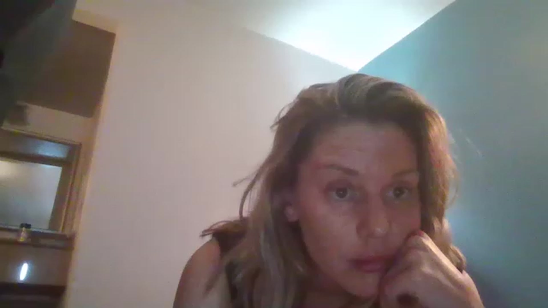 Gallery image thumbnail from DivineL1's myfreecams stream on, 11/17/2022, 05:39 image 20 of 20