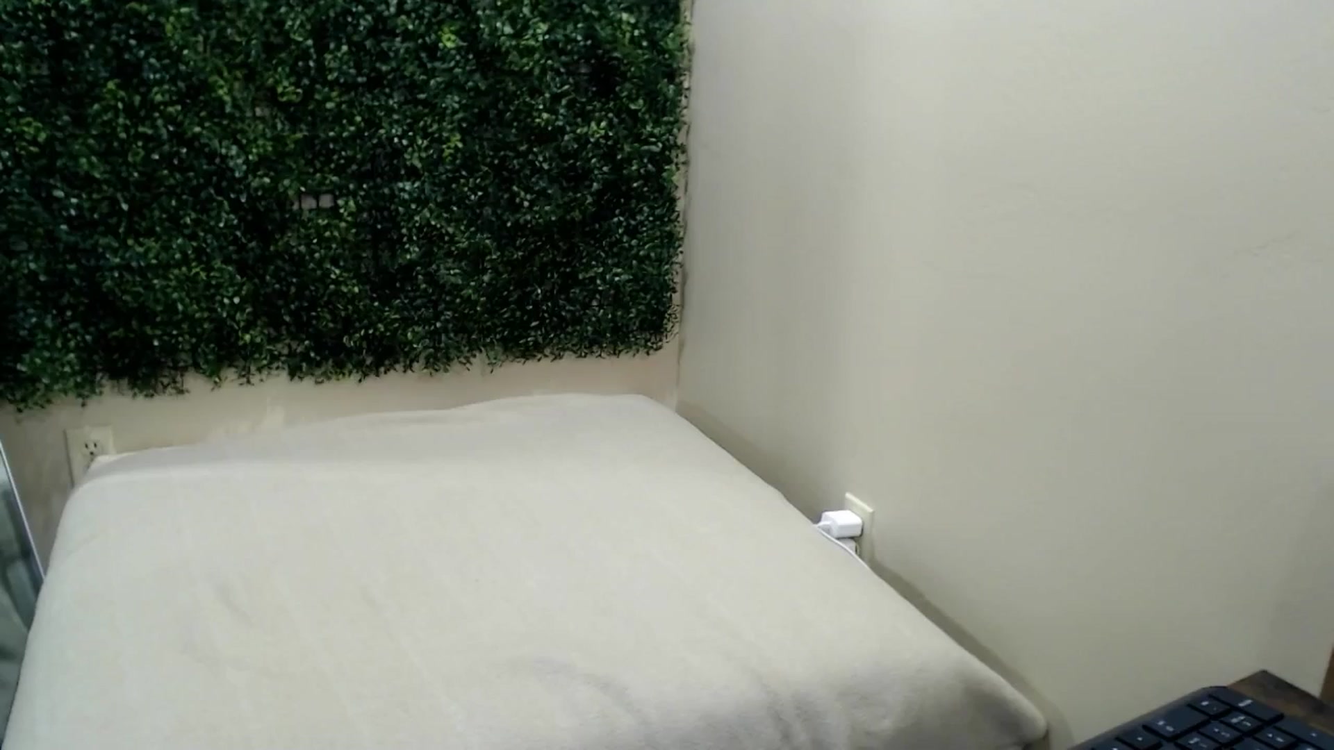 Gallery image thumbnail from Divine_Honey's myfreecams stream on, 07/26/2025, 19:12 image 7 of 20