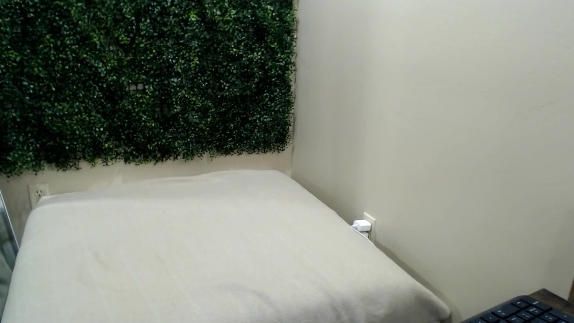 Gallery image thumbnail from Divine_Honey's myfreecams stream on, 07/26/2025, 19:12 image 6 of 20