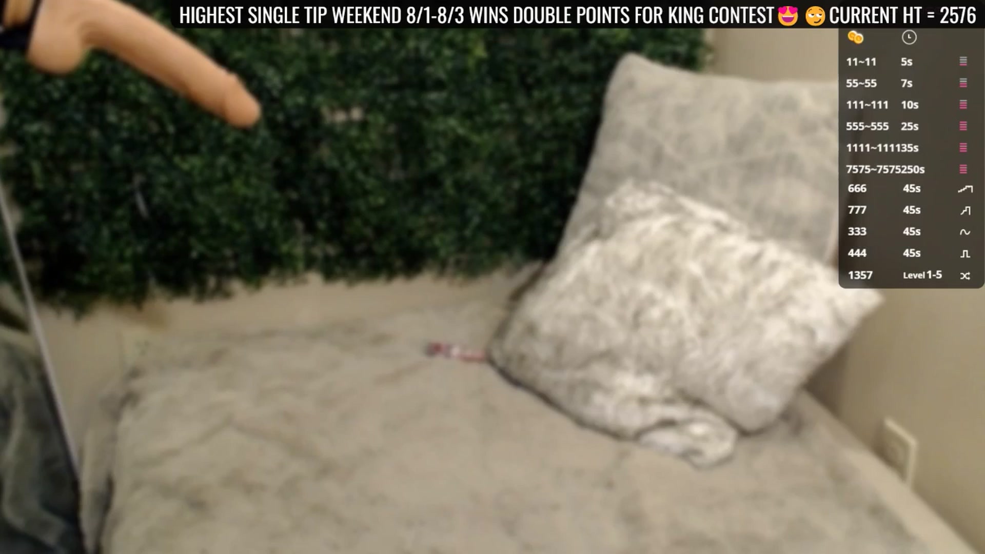 Gallery image thumbnail from Divine_Honey's myfreecams stream on, 08/03/2025, 02:33 image 16 of 20