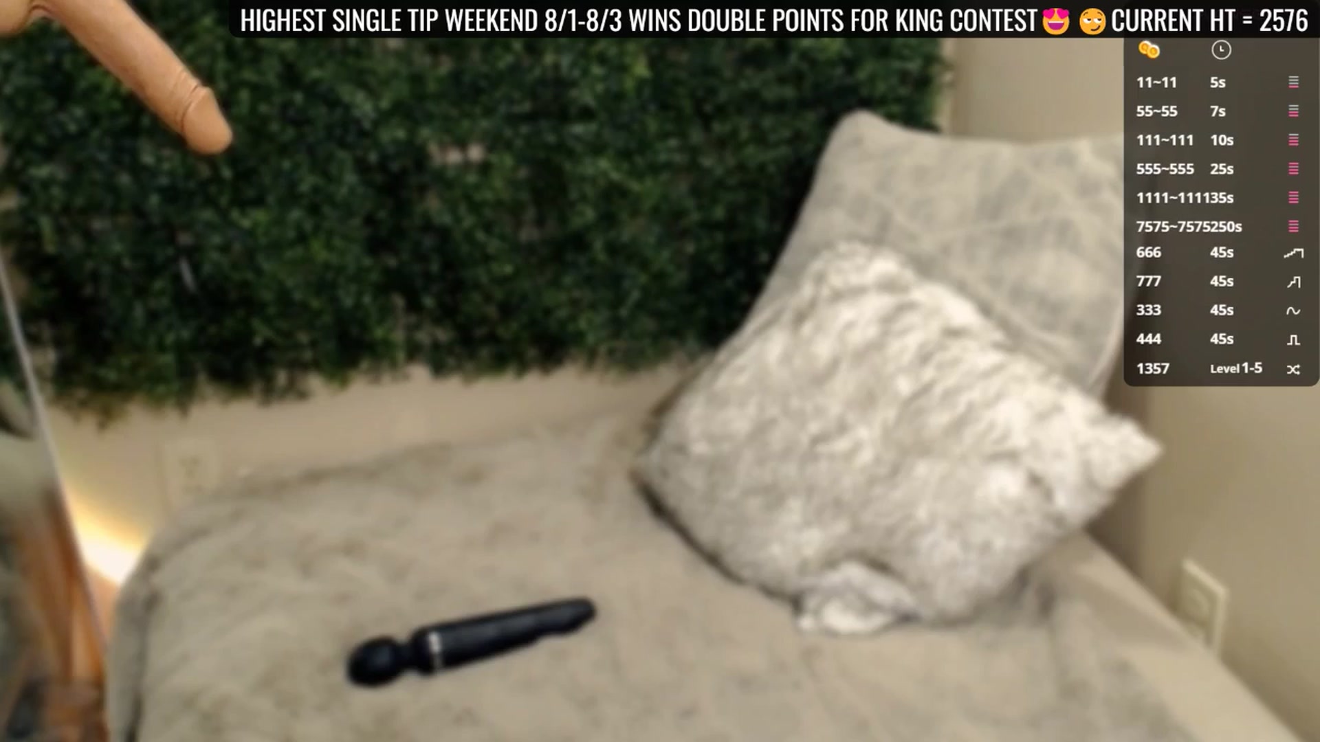 Gallery image thumbnail from Divine_Honey's myfreecams stream on, 08/03/2025, 06:37 image 12 of 20