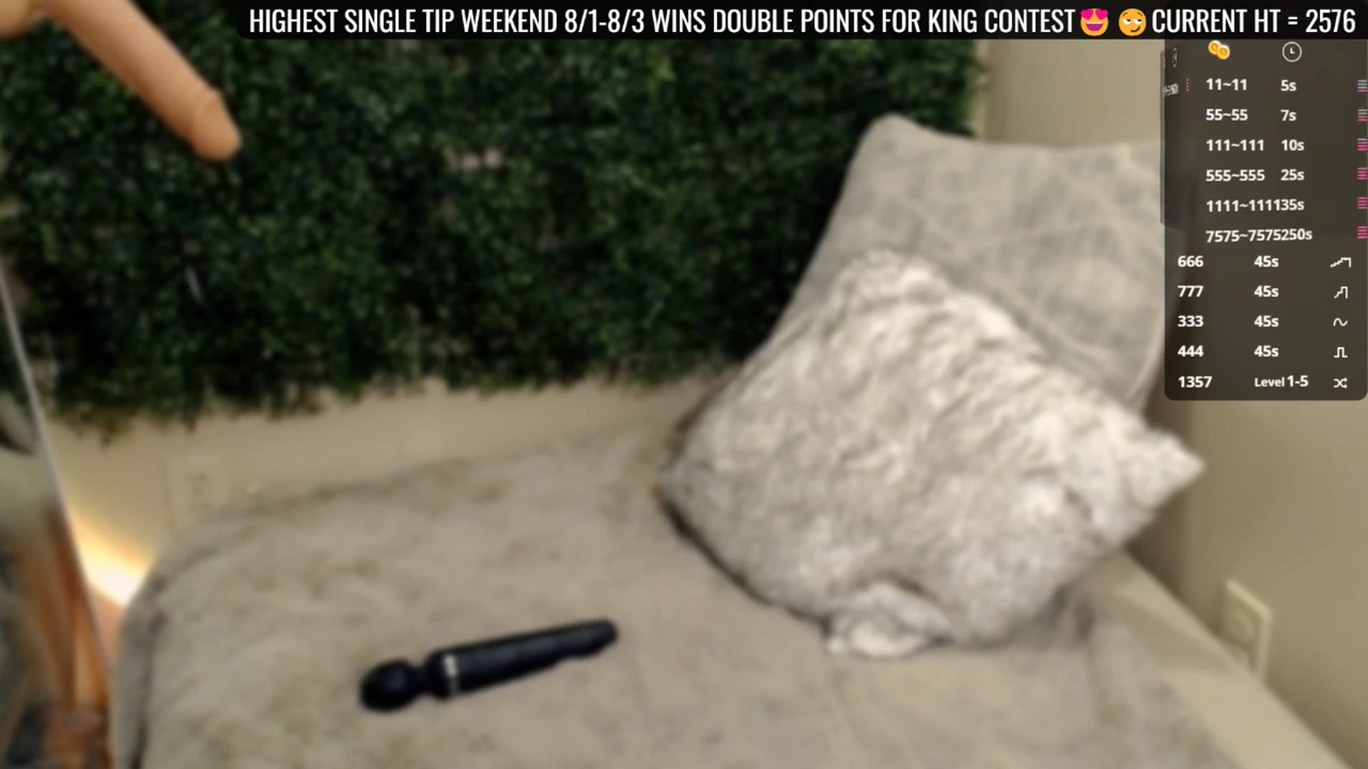 Gallery image thumbnail from Divine_Honey's myfreecams stream on, 08/03/2025, 06:37 image 11 of 20