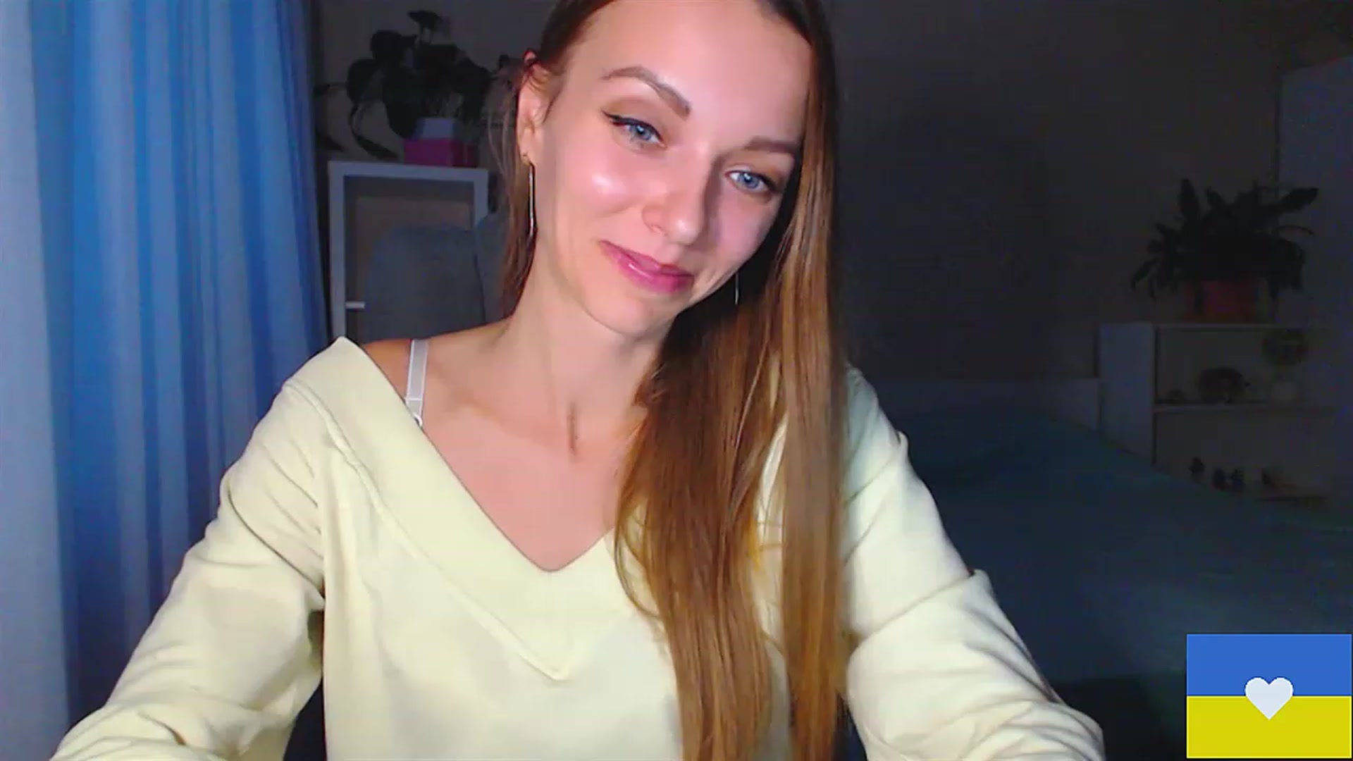 Gallery image thumbnail from Divine_Phenix's myfreecams stream on, 11/20/2022, 14:21 image 18 of 20