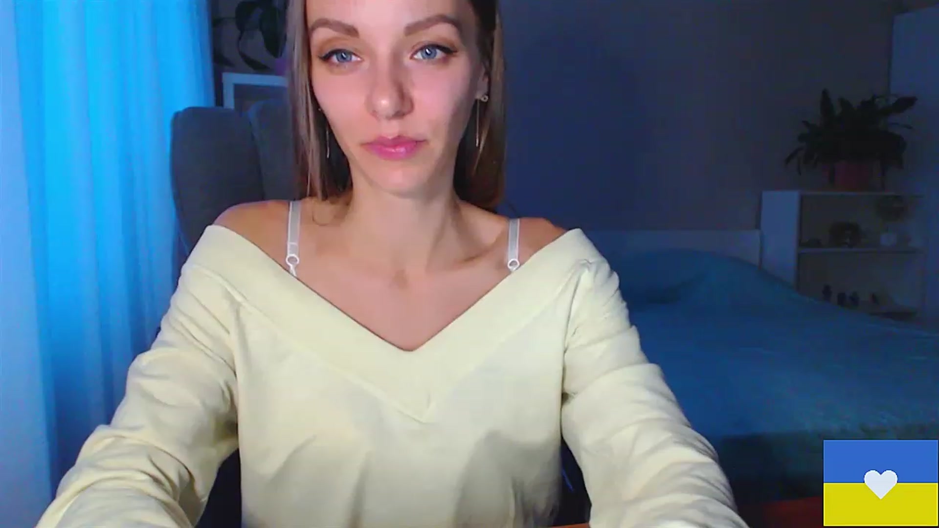 Gallery image thumbnail from Divine_Phenix's myfreecams stream on, 11/20/2022, 14:21 image 2 of 20