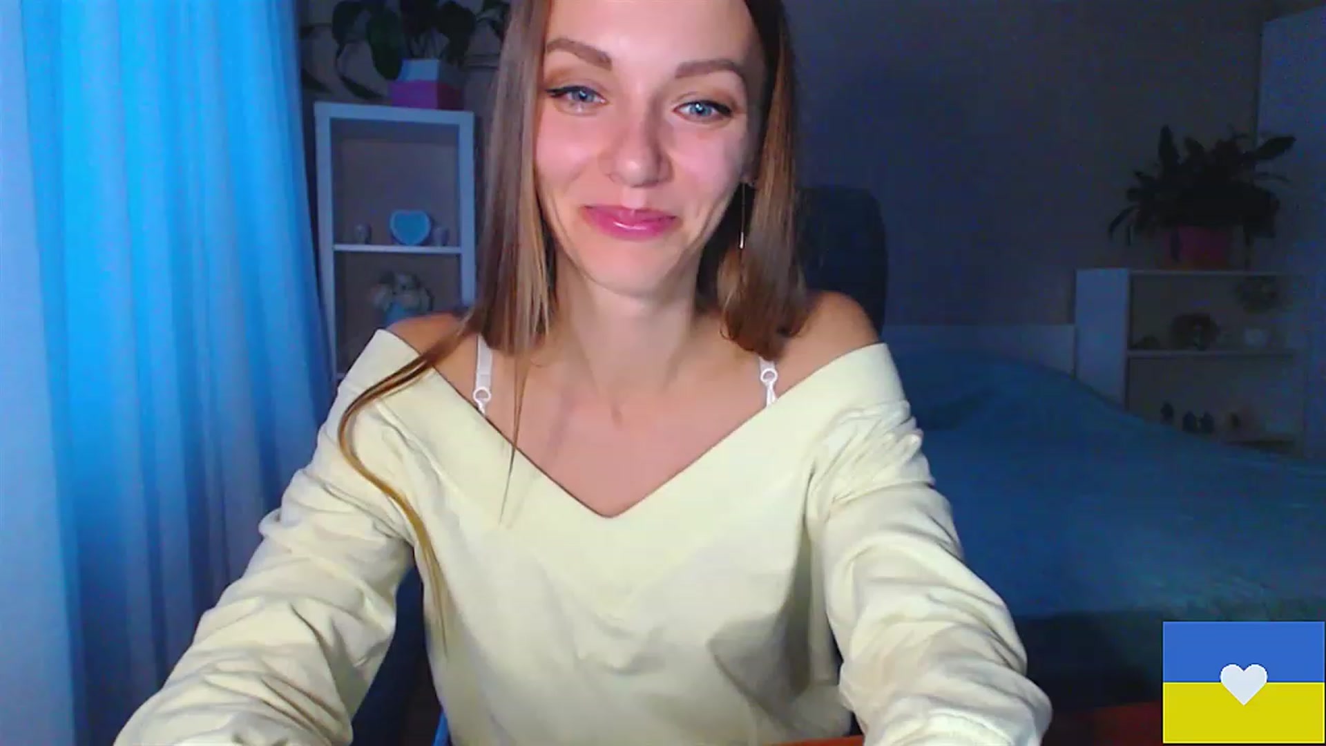 Gallery image thumbnail from Divine_Phenix's myfreecams stream on, 11/20/2022, 14:21 image 5 of 20