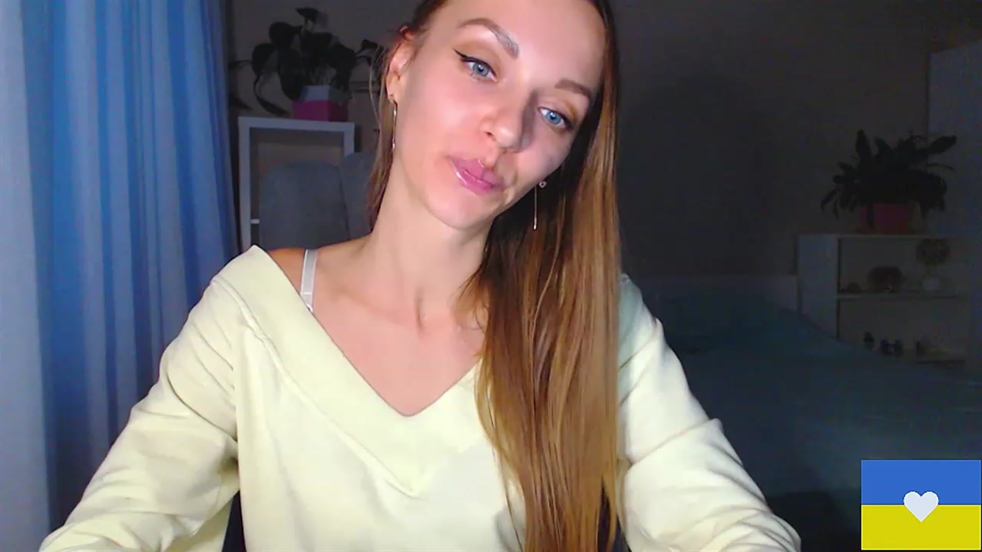 Gallery image thumbnail from Divine_Phenix's myfreecams stream on, 11/20/2022, 14:21 image 20 of 20