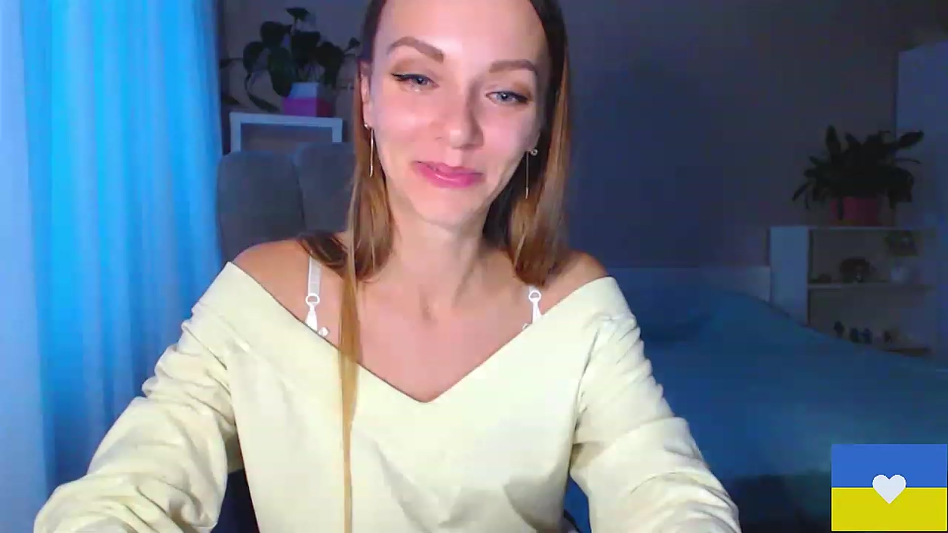 Gallery image thumbnail from Divine_Phenix's myfreecams stream on, 11/20/2022, 14:21 image 6 of 20