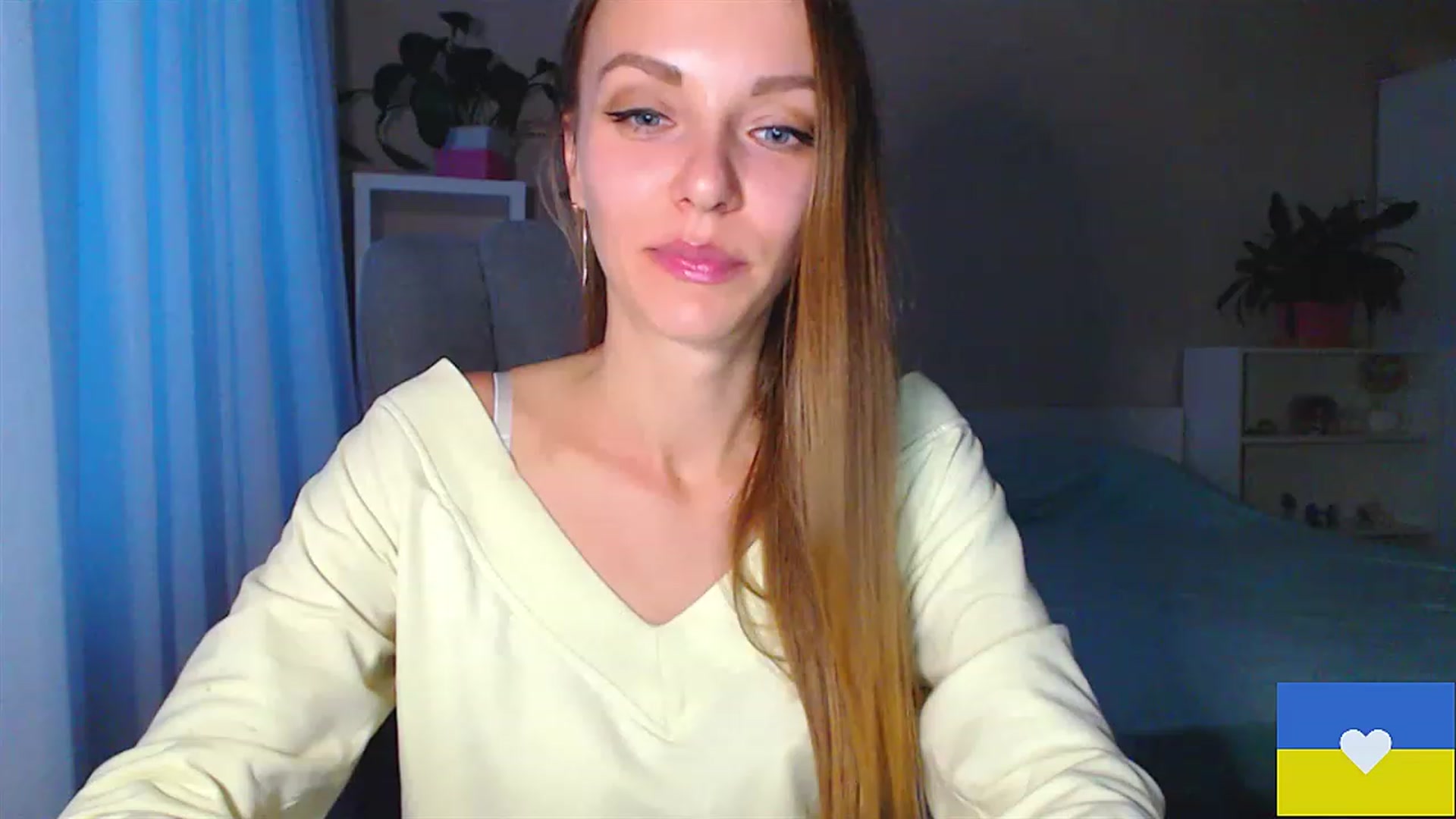 Gallery image thumbnail from Divine_Phenix's myfreecams stream on, 11/20/2022, 14:21 image 14 of 20