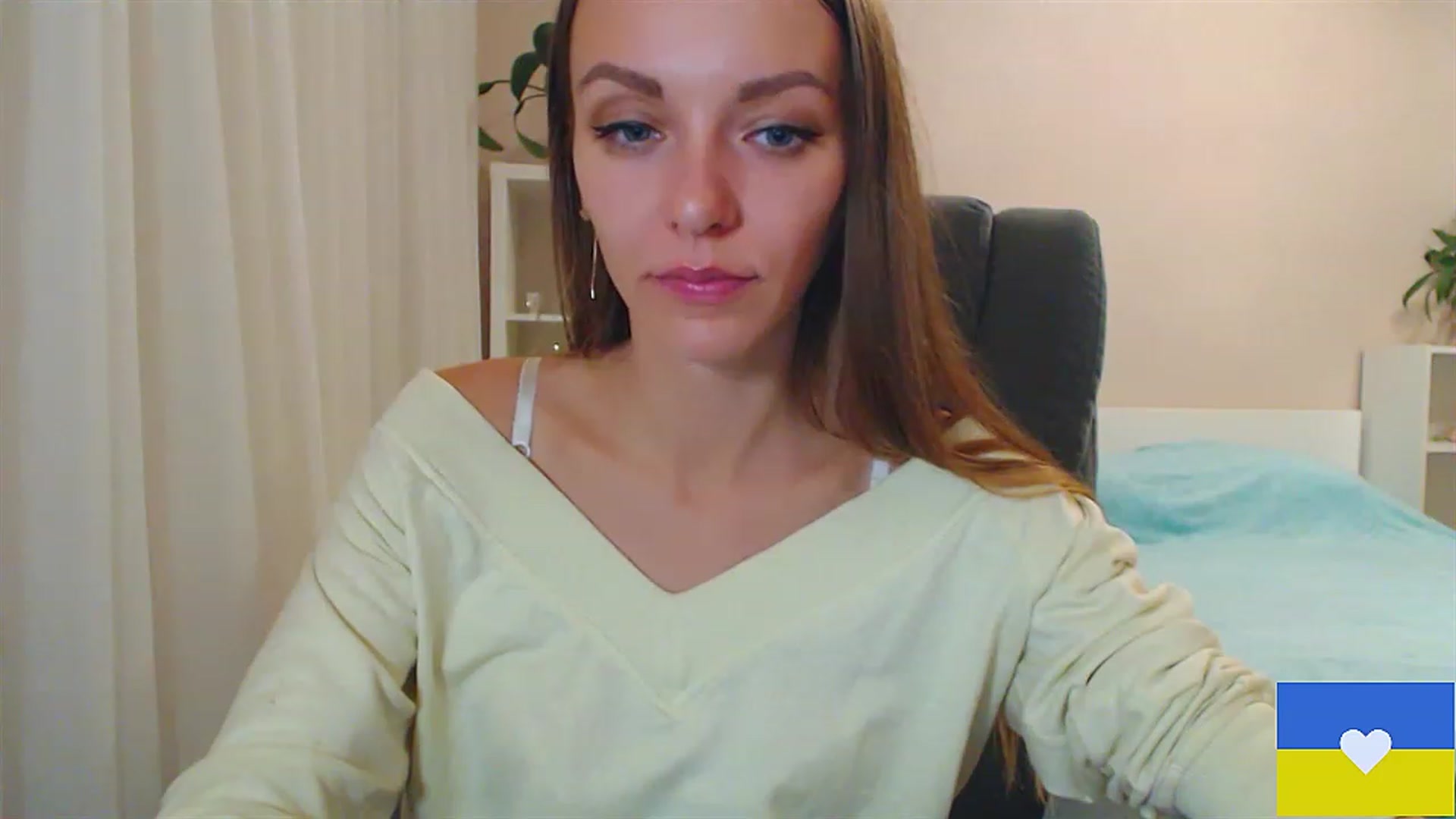 Gallery image thumbnail from Divine_Phenix's myfreecams stream on, 11/20/2022, 17:25 image 17 of 20