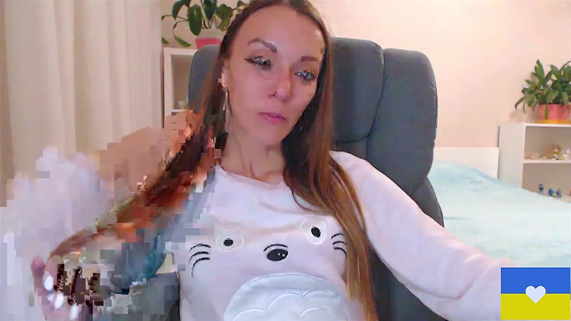 Gallery image thumbnail from Divine_Phenix's myfreecams stream on, 11/22/2022, 20:12 image 16 of 20