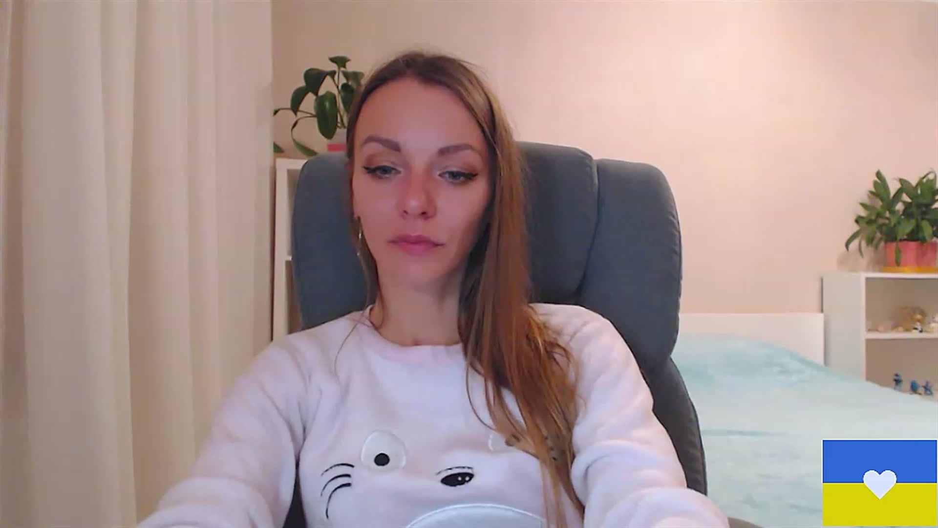 Gallery image thumbnail from Divine_Phenix's myfreecams stream on, 11/22/2022, 20:12 image 4 of 20