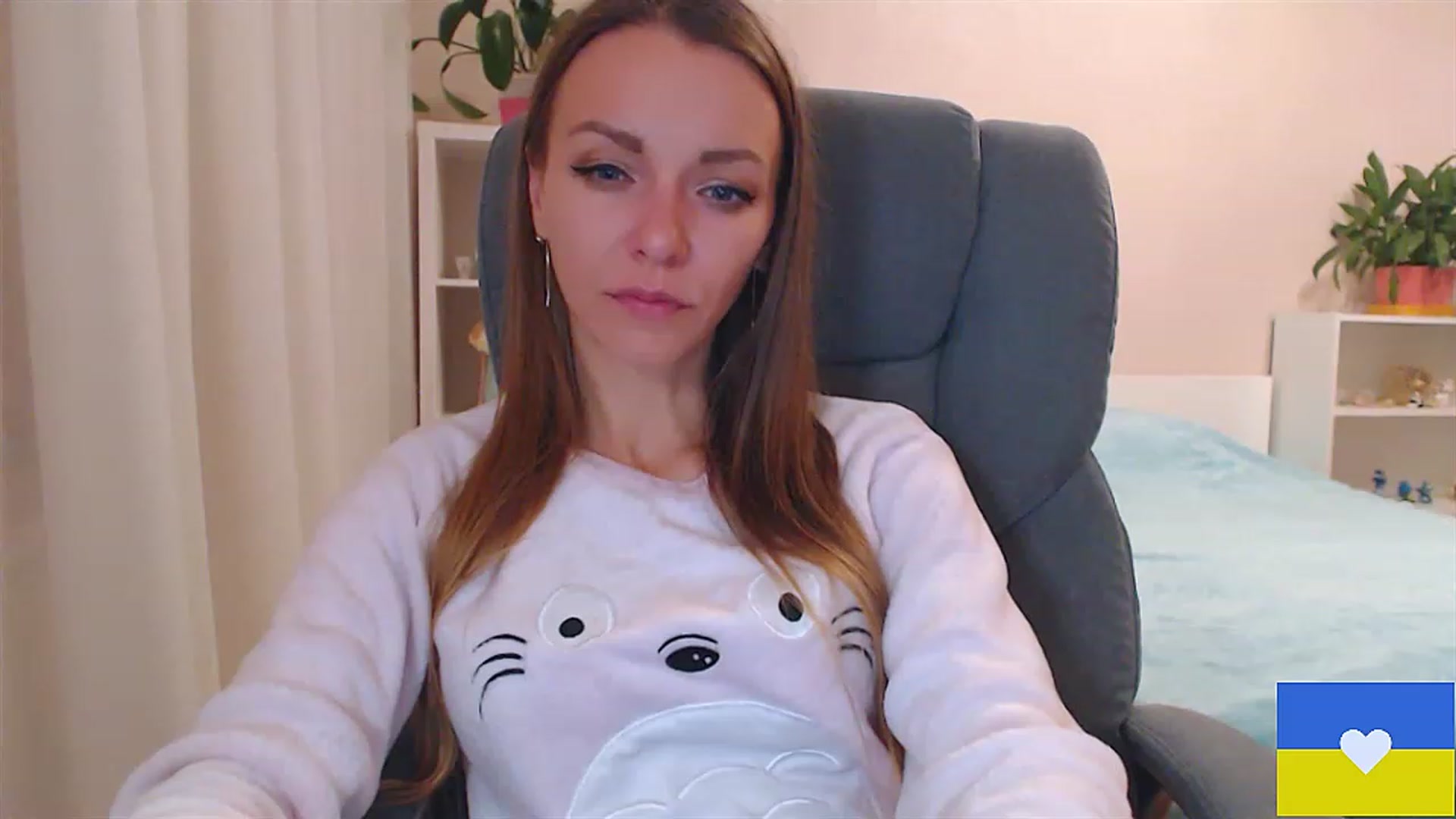 Gallery image thumbnail from Divine_Phenix's myfreecams stream on, 11/22/2022, 20:12 image 14 of 20