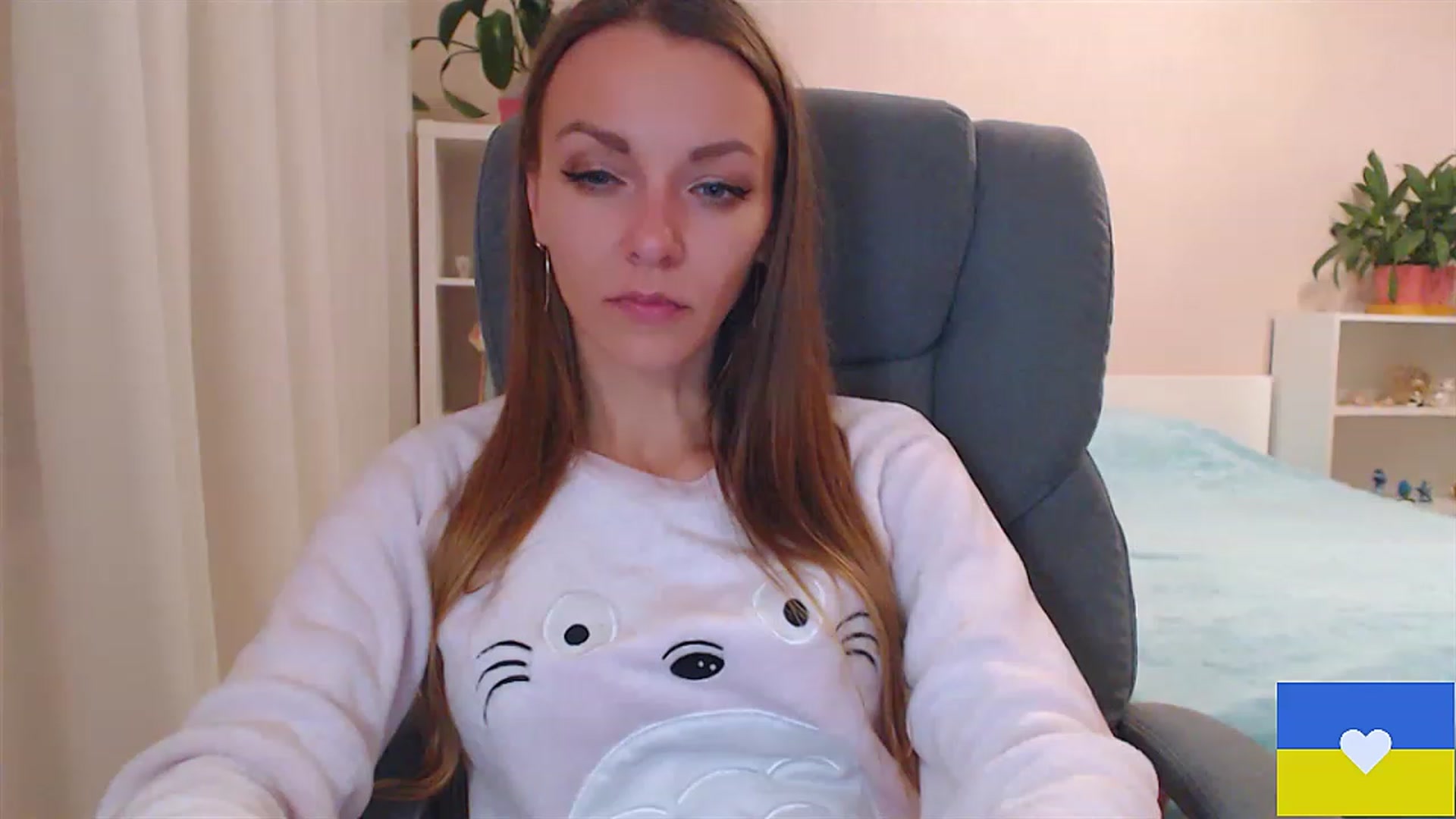 Gallery image thumbnail from Divine_Phenix's myfreecams stream on, 11/22/2022, 20:12 image 13 of 20