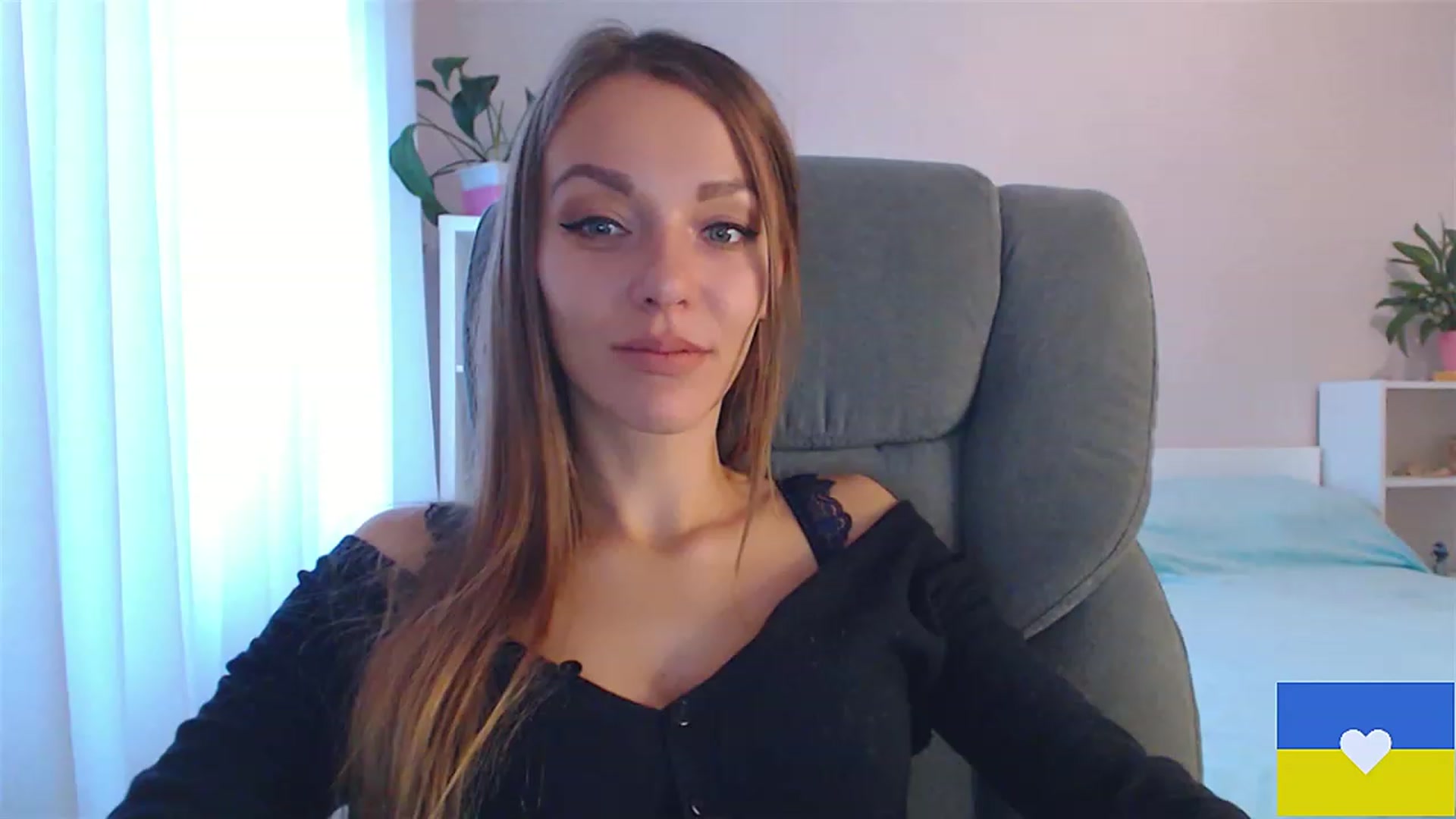 Gallery image thumbnail from Divine_Phenix's myfreecams stream on, 11/29/2022, 12:33 image 11 of 20