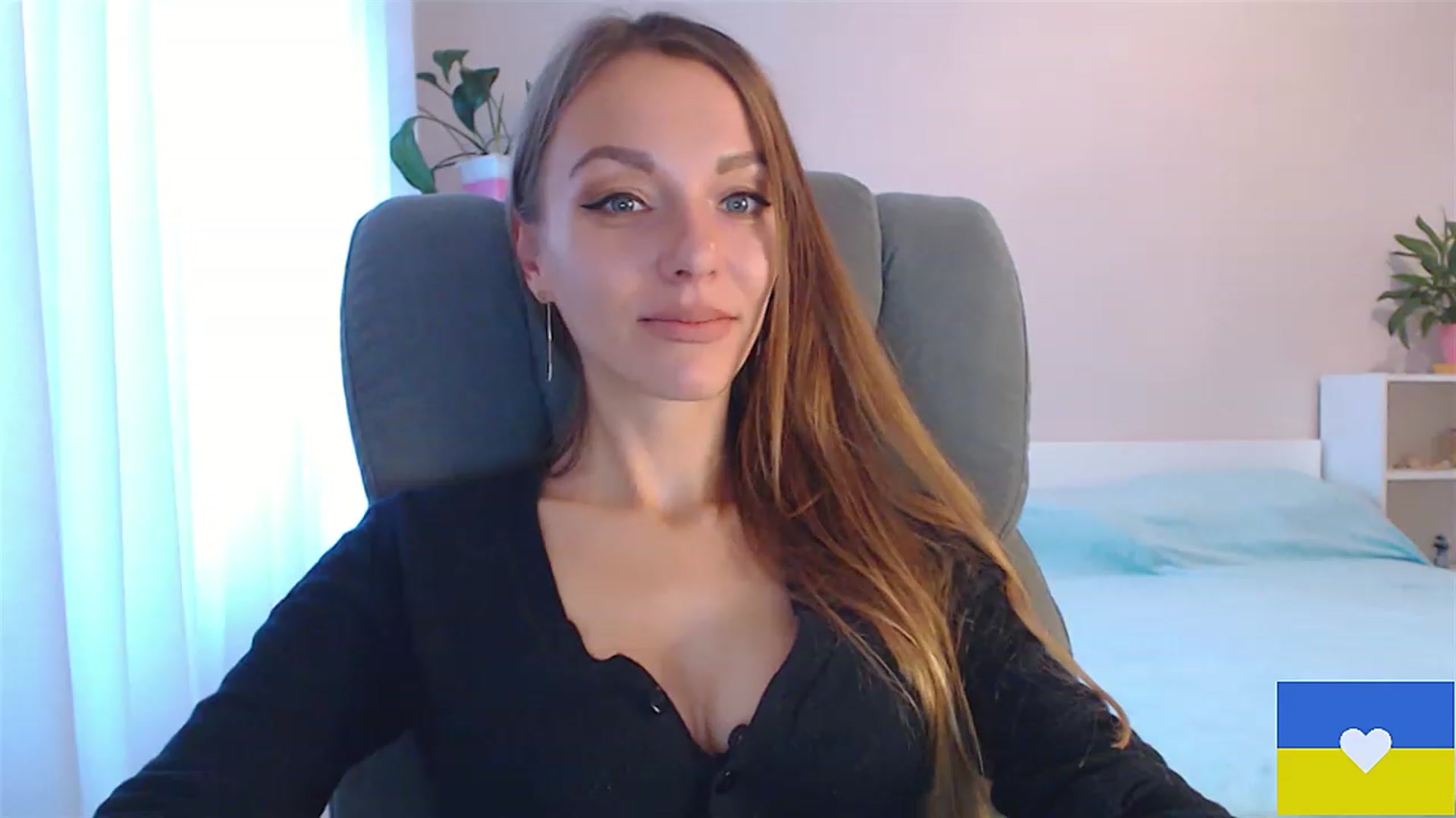 Gallery image thumbnail from Divine_Phenix's myfreecams stream on, 11/29/2022, 12:33 image 19 of 20