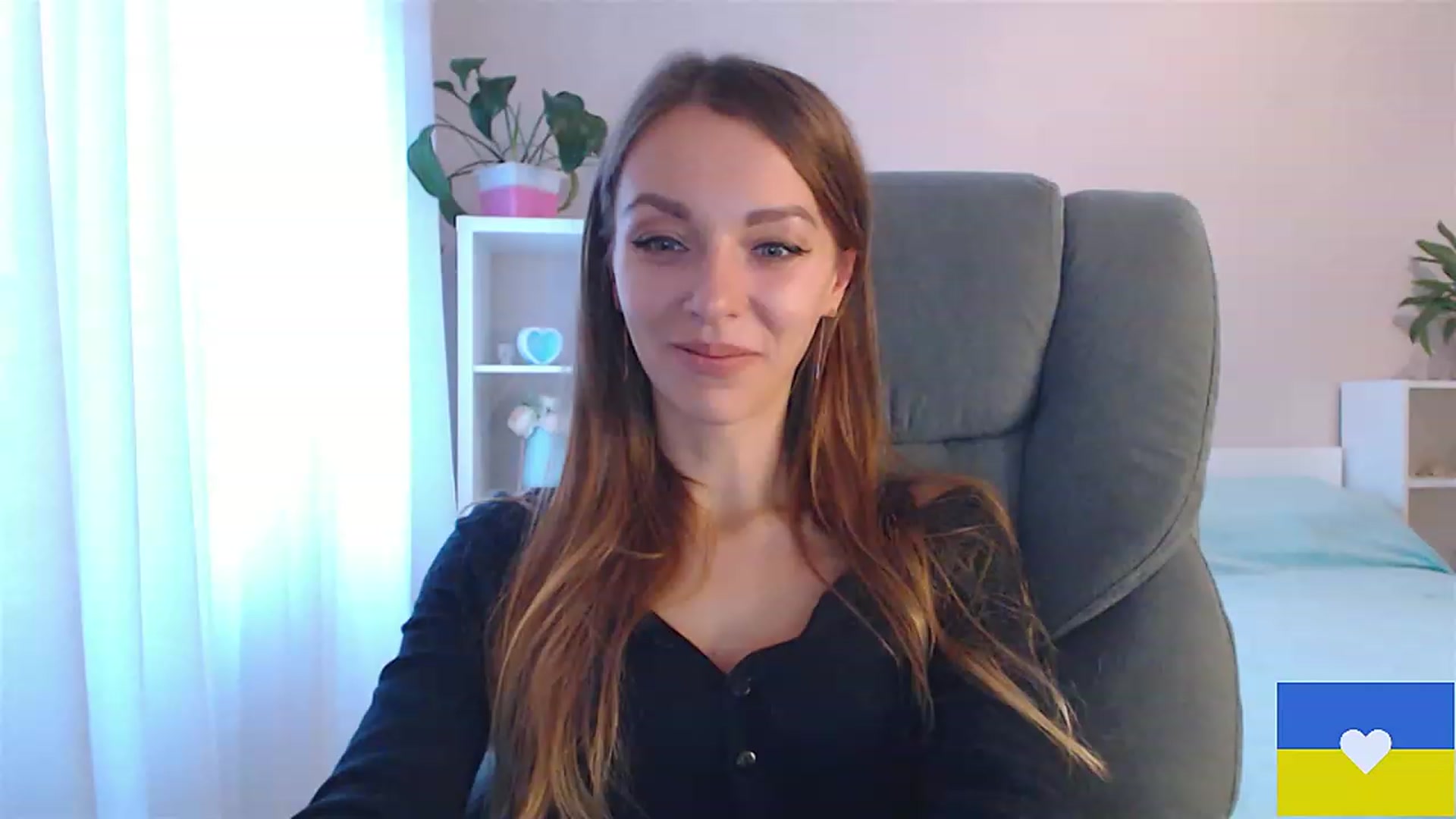 Gallery image thumbnail from Divine_Phenix's myfreecams stream on, 11/29/2022, 12:33 image 9 of 20
