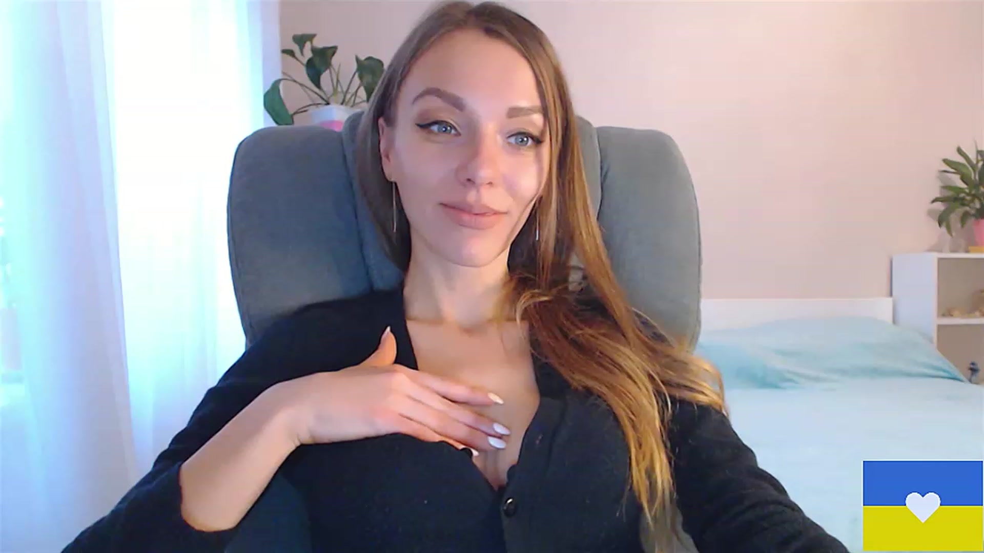 Gallery image thumbnail from Divine_Phenix's myfreecams stream on, 11/29/2022, 12:58 image 3 of 20
