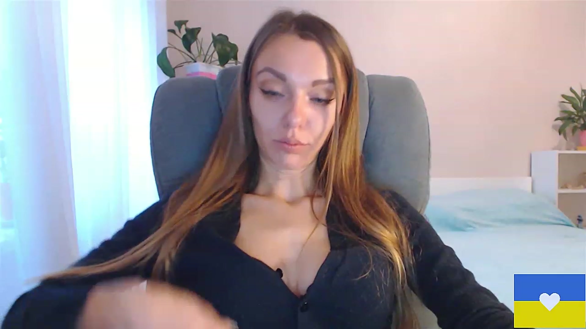 Gallery image thumbnail from Divine_Phenix's myfreecams stream on, 11/29/2022, 12:58 image 7 of 20
