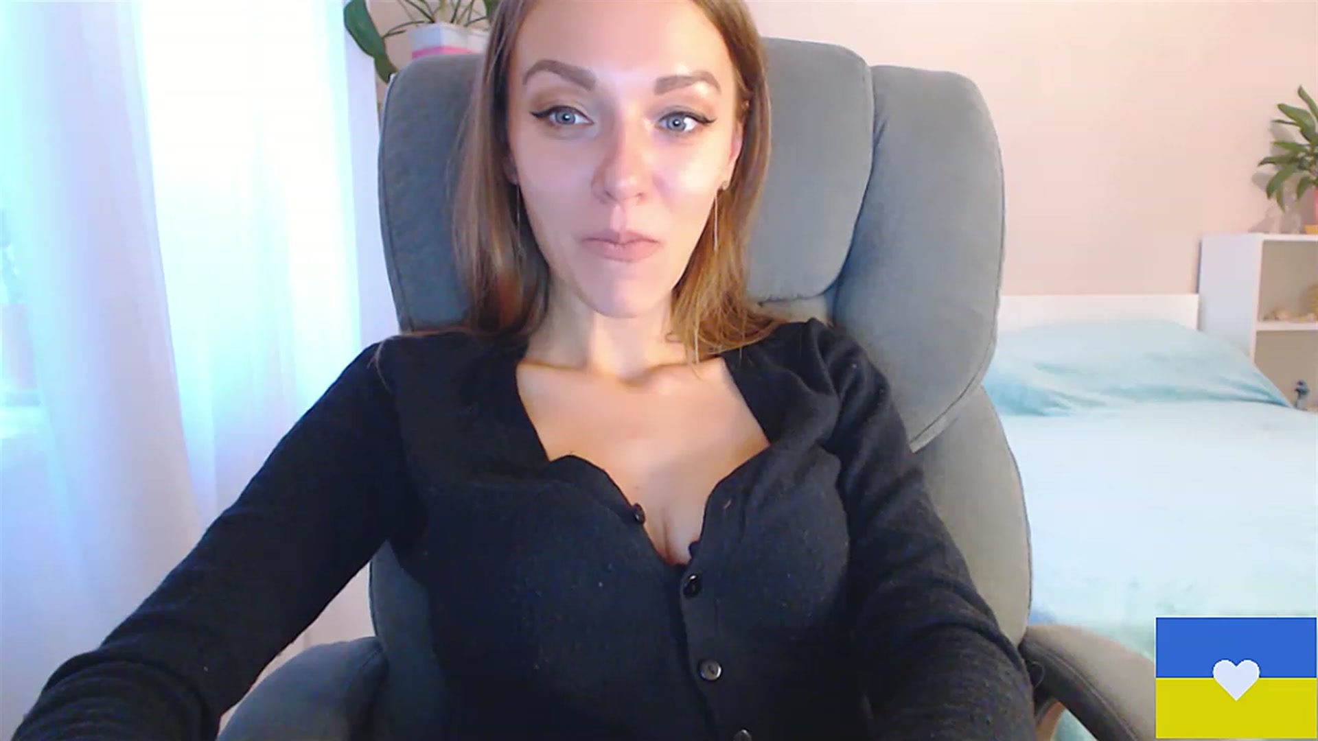 Gallery image thumbnail from Divine_Phenix's myfreecams stream on, 11/29/2022, 12:58 image 19 of 20