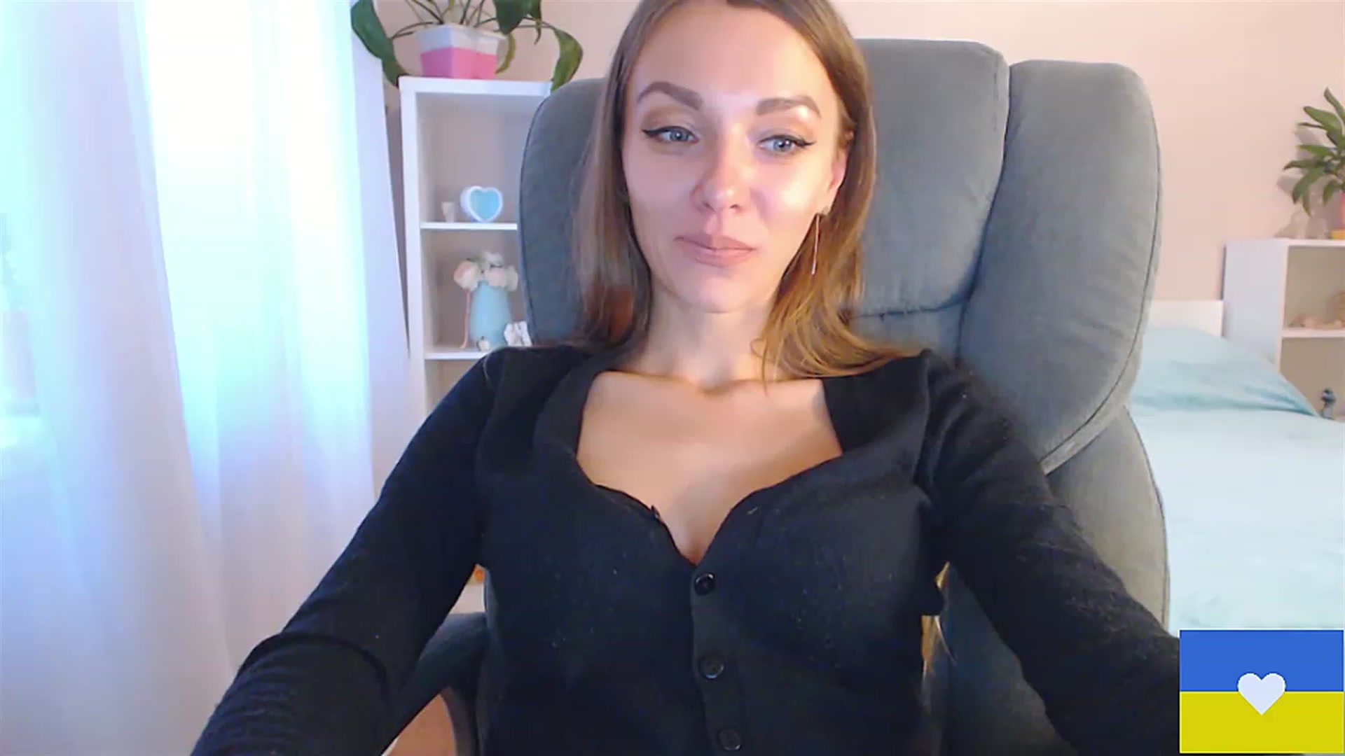 Gallery image thumbnail from Divine_Phenix's myfreecams stream on, 11/29/2022, 12:58 image 20 of 20