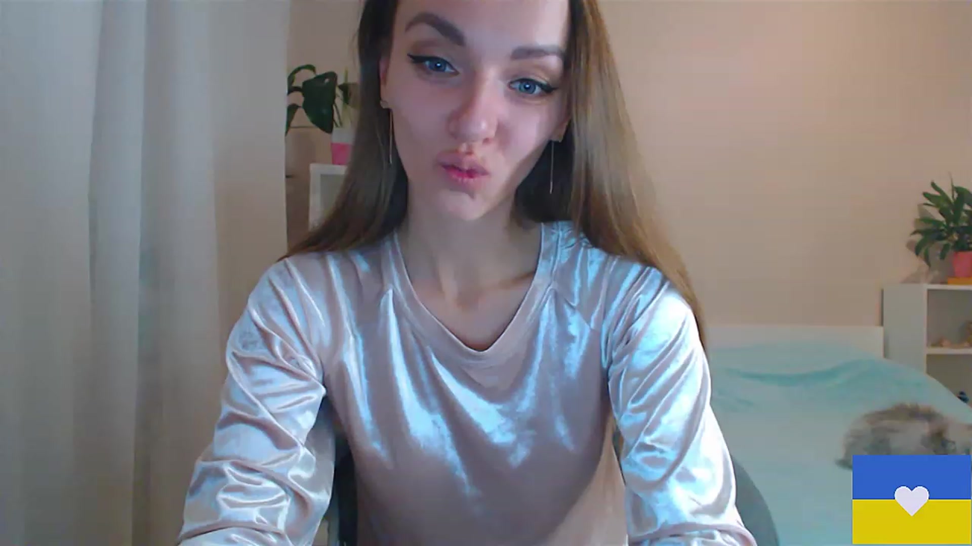 Gallery image thumbnail from Divine_Phenix's myfreecams stream on, 12/01/2022, 16:37 image 18 of 20
