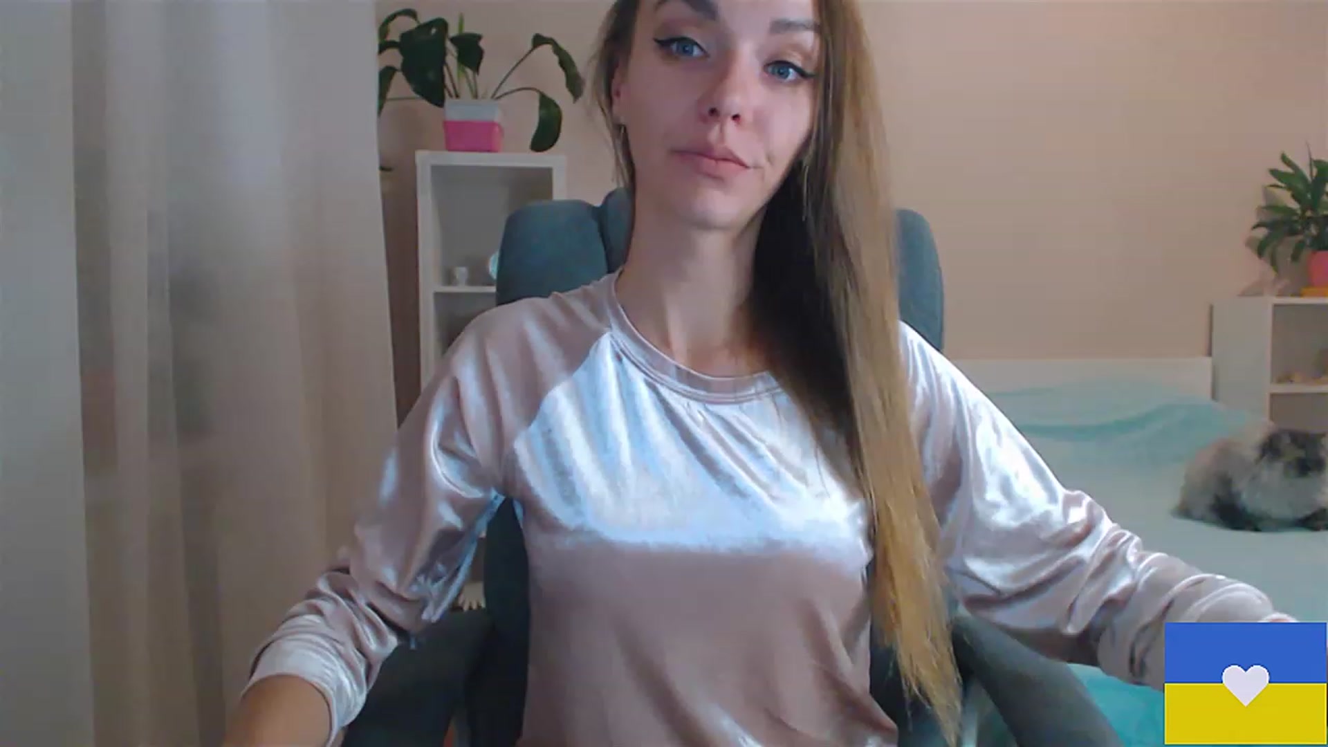 Gallery image thumbnail from Divine_Phenix's myfreecams stream on, 12/01/2022, 16:37 image 2 of 20