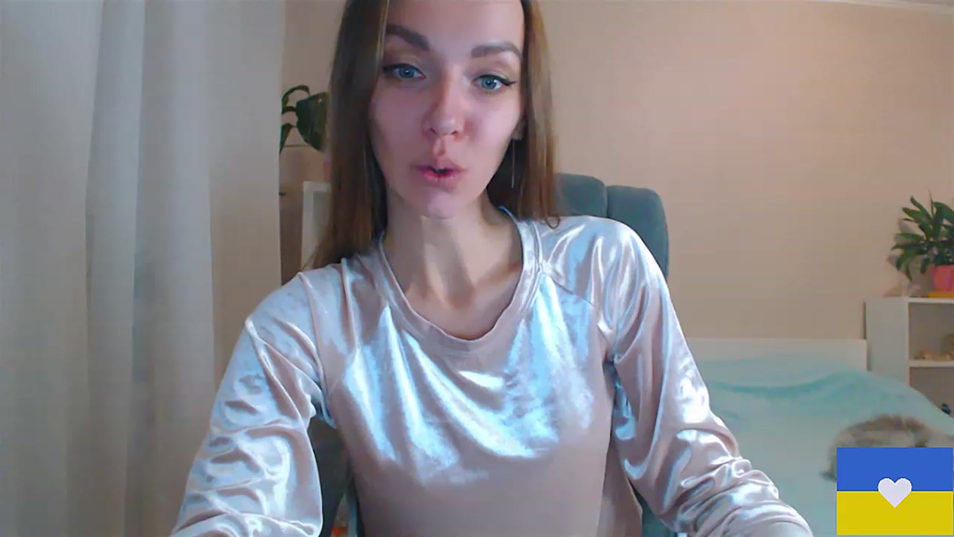 Gallery image thumbnail from Divine_Phenix's myfreecams stream on, 12/01/2022, 16:37 image 16 of 20