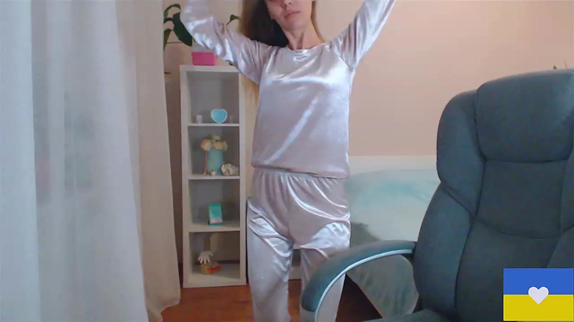 Gallery image thumbnail from Divine_Phenix's myfreecams stream on, 12/01/2022, 16:37 image 3 of 20