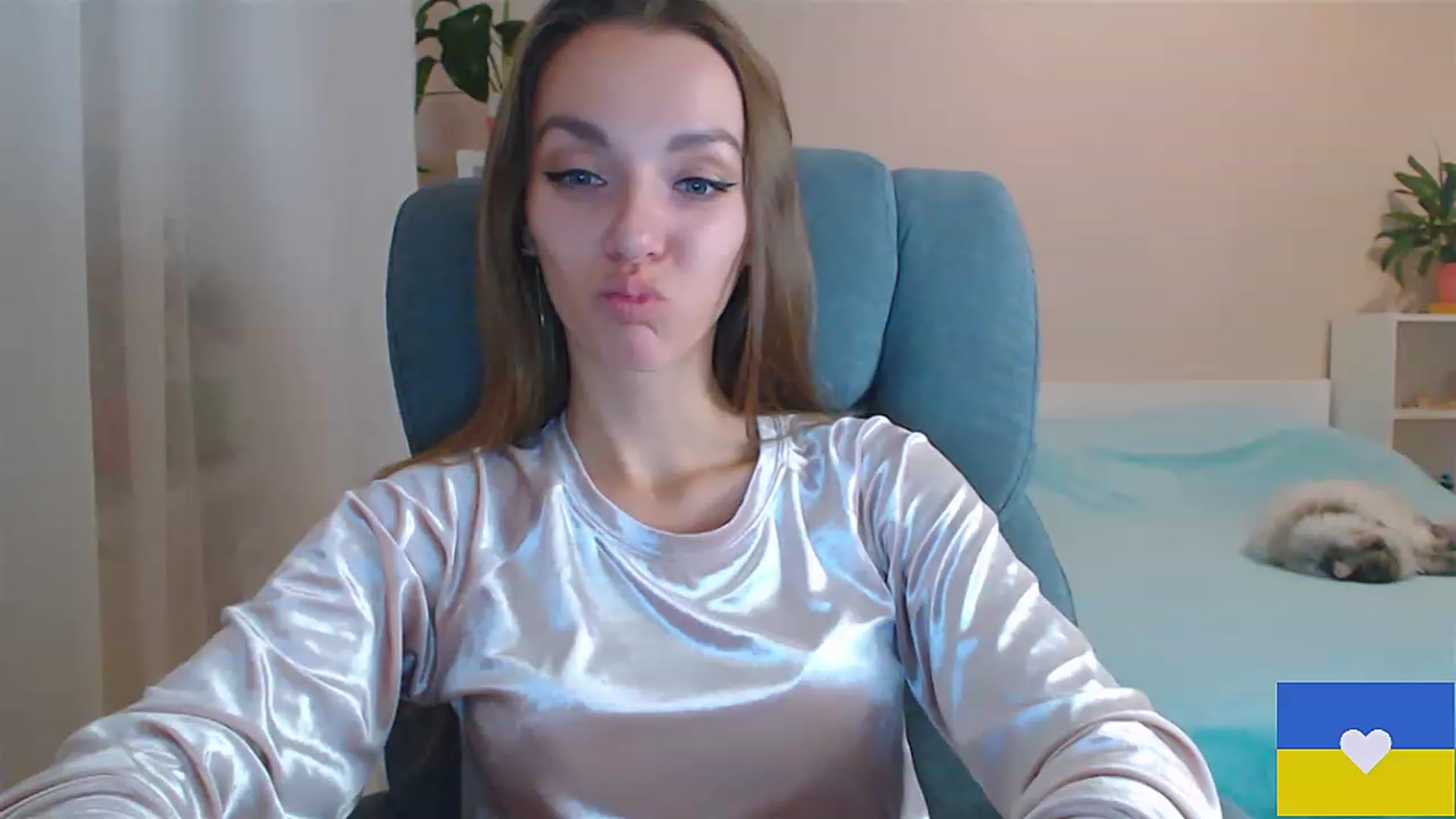 Gallery image thumbnail from Divine_Phenix's myfreecams stream on, 12/01/2022, 16:37 image 9 of 20