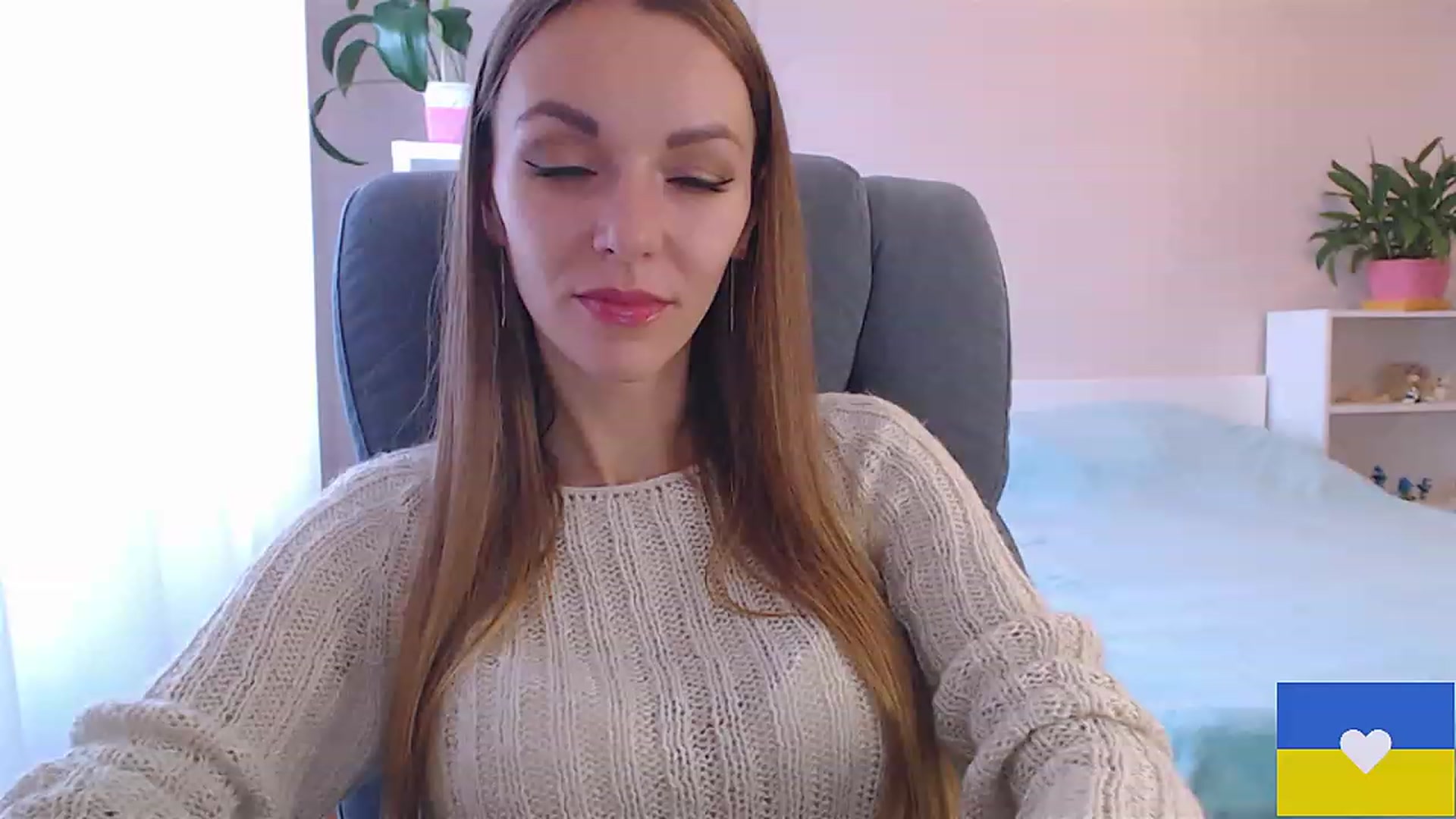 Gallery image thumbnail from Divine_Phenix's myfreecams stream on, 12/02/2022, 11:43 image 3 of 20