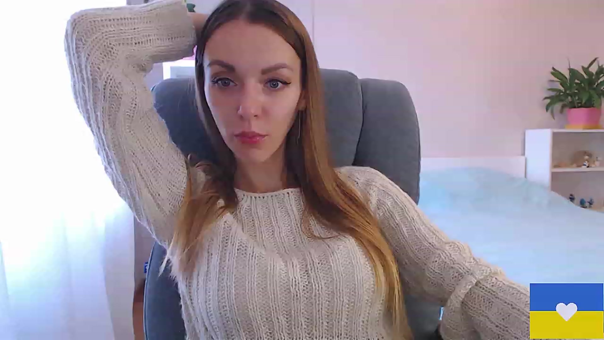 Gallery image thumbnail from Divine_Phenix's myfreecams stream on, 12/02/2022, 11:43 image 6 of 20