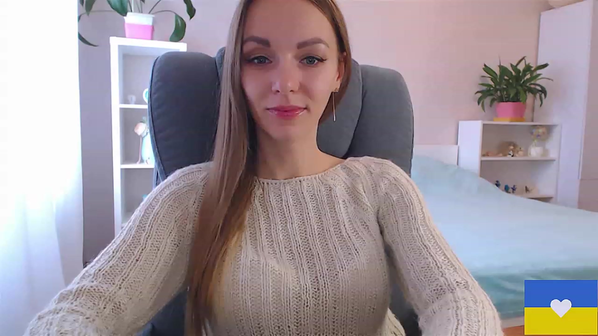 Gallery image thumbnail from Divine_Phenix's myfreecams stream on, 12/02/2022, 12:24 image 1 of 20