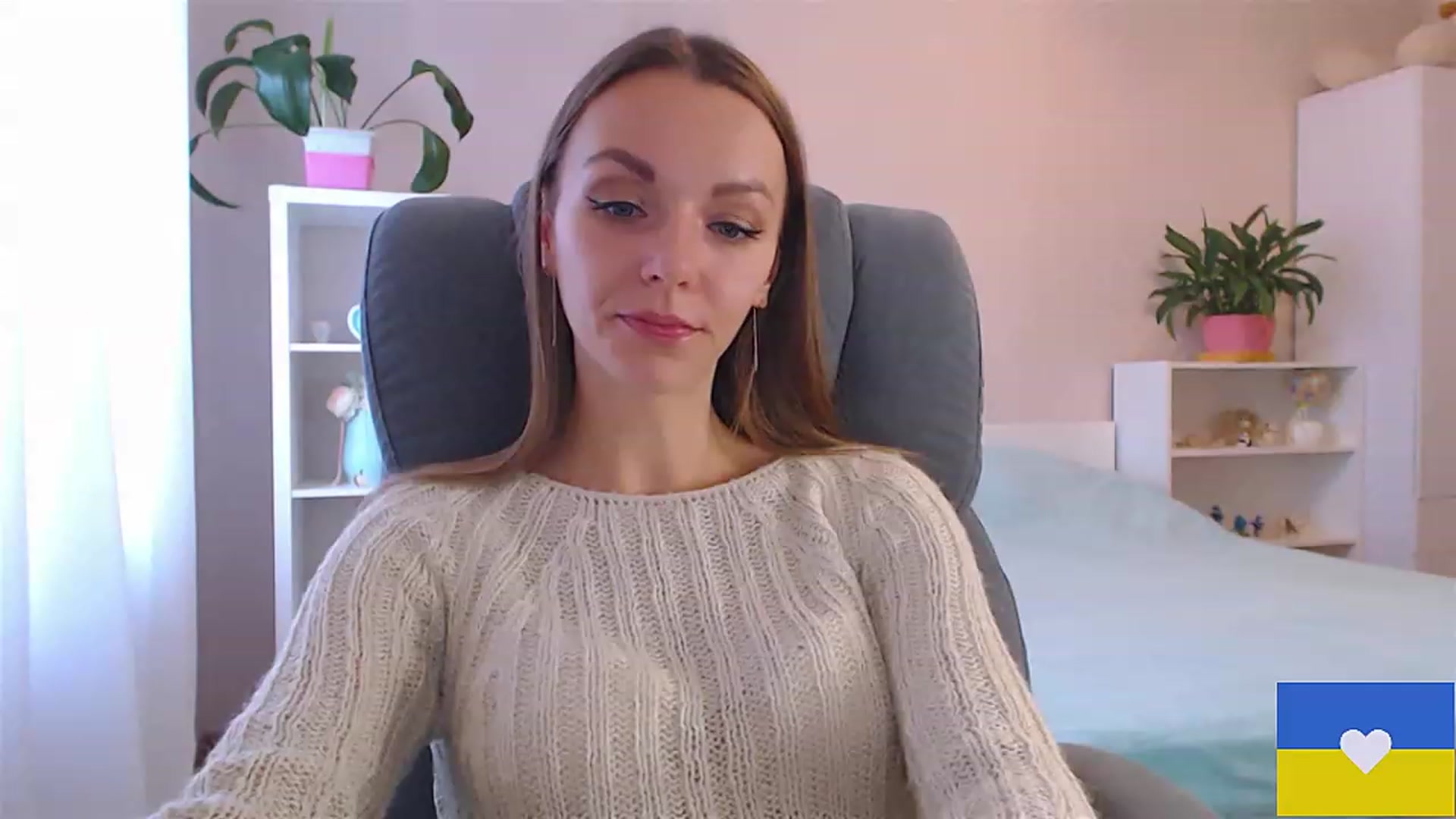 Gallery image thumbnail from Divine_Phenix's myfreecams stream on, 12/02/2022, 13:06 image 7 of 20
