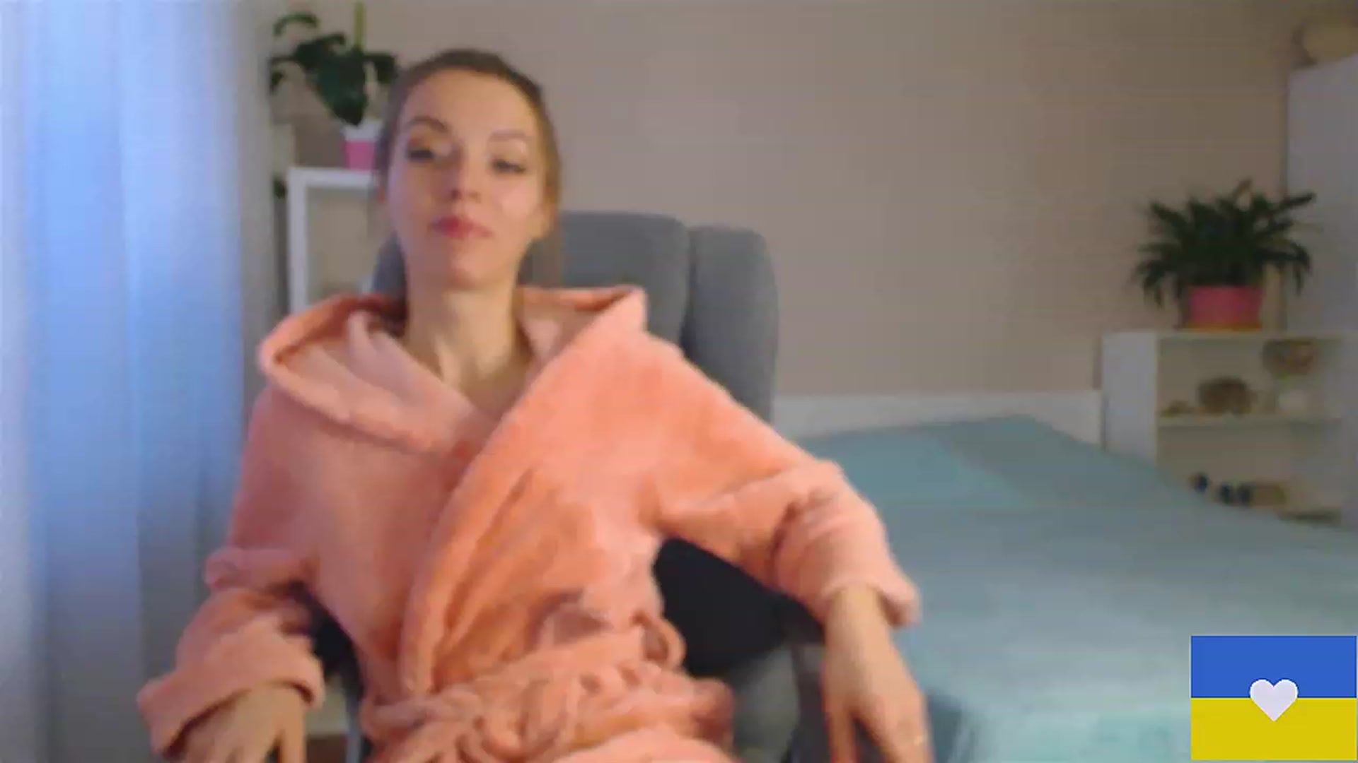 Gallery image thumbnail from Divine_Phenix's myfreecams stream on, 12/03/2022, 14:43 image 13 of 20