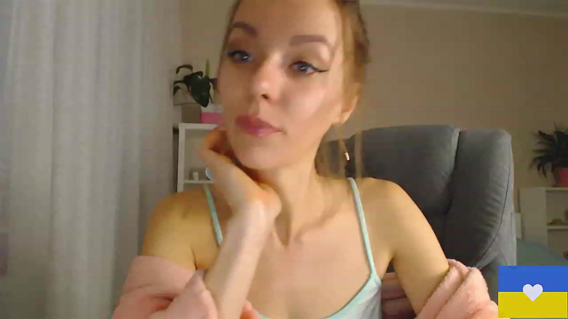 Gallery image thumbnail from Divine_Phenix's myfreecams stream on, 12/03/2022, 14:43 image 19 of 20