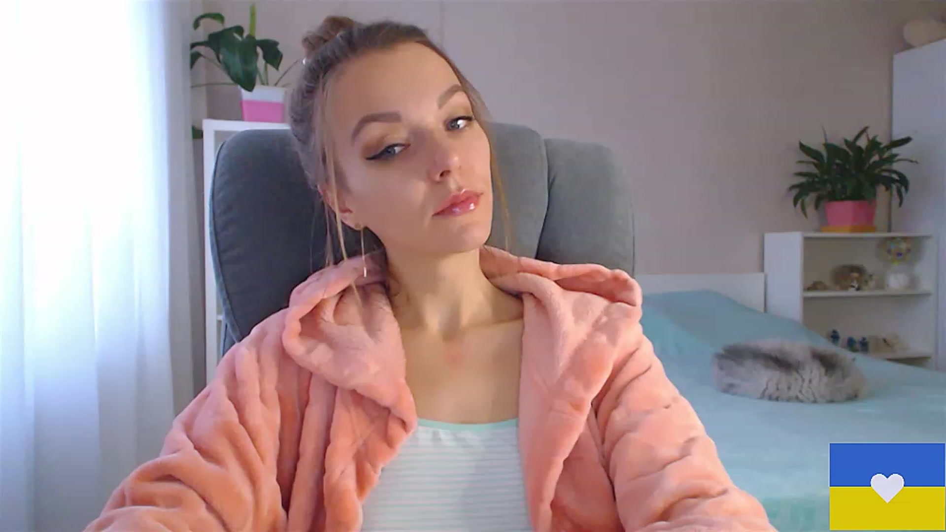 Gallery image thumbnail from Divine_Phenix's myfreecams stream on, 12/03/2022, 14:43 image 8 of 20