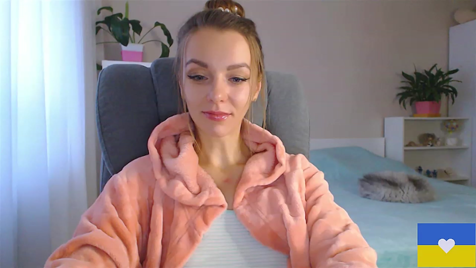 Gallery image thumbnail from Divine_Phenix's myfreecams stream on, 12/03/2022, 14:43 image 10 of 20
