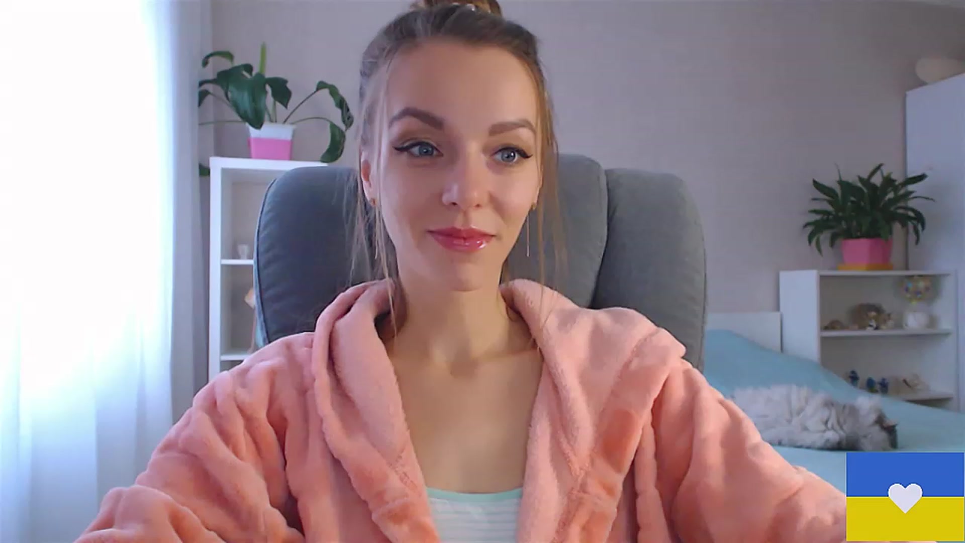 Gallery image thumbnail from Divine_Phenix's myfreecams stream on, 12/03/2022, 14:43 image 1 of 20