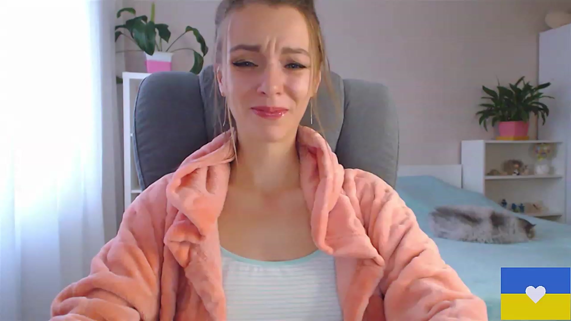 Gallery image thumbnail from Divine_Phenix's myfreecams stream on, 12/03/2022, 14:43 image 5 of 20