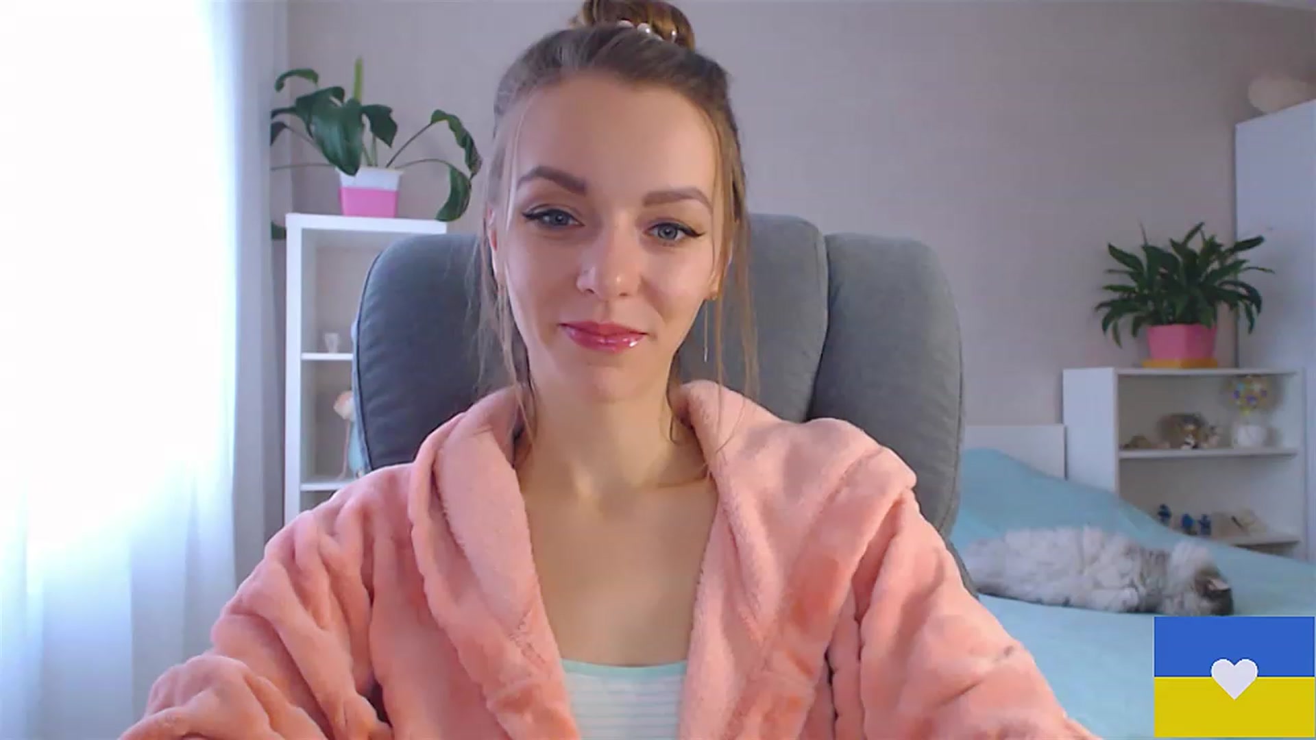 Gallery image thumbnail from Divine_Phenix's myfreecams stream on, 12/03/2022, 14:43 image 2 of 20