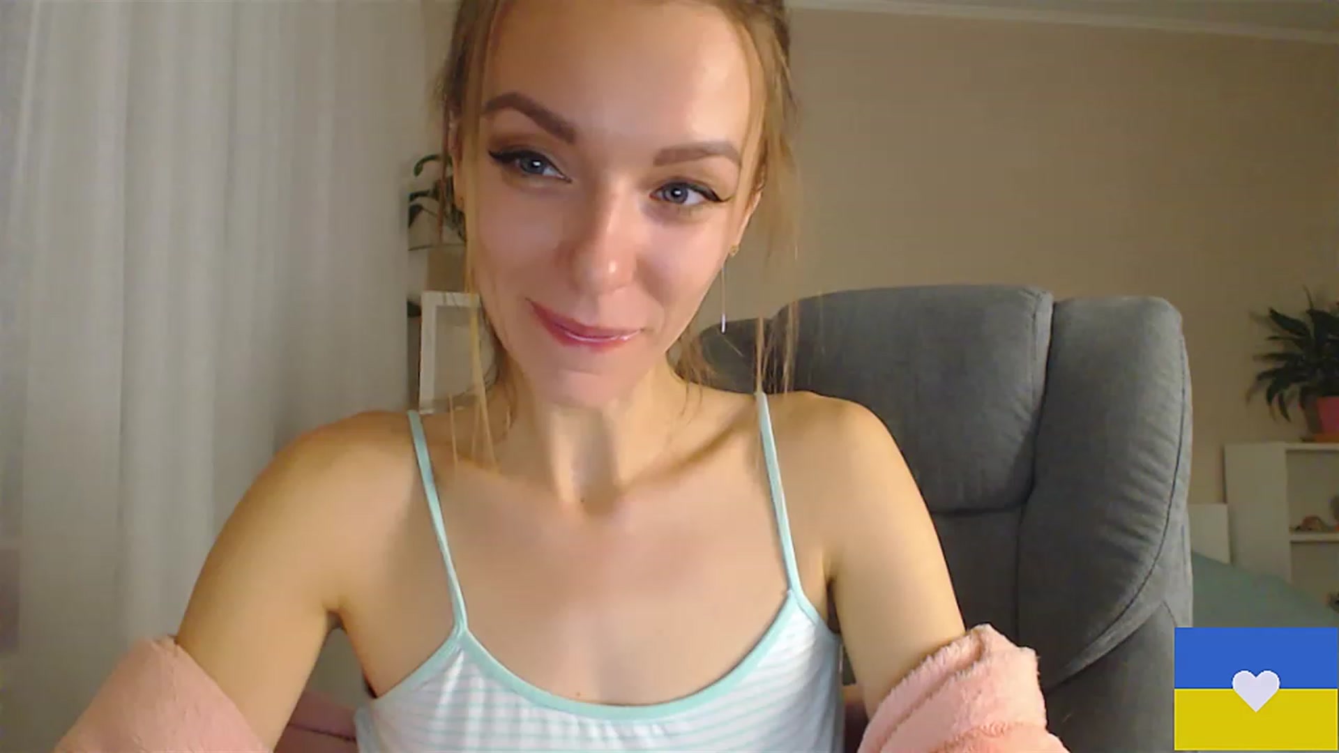 Gallery image thumbnail from Divine_Phenix's myfreecams stream on, 12/03/2022, 14:43 image 20 of 20