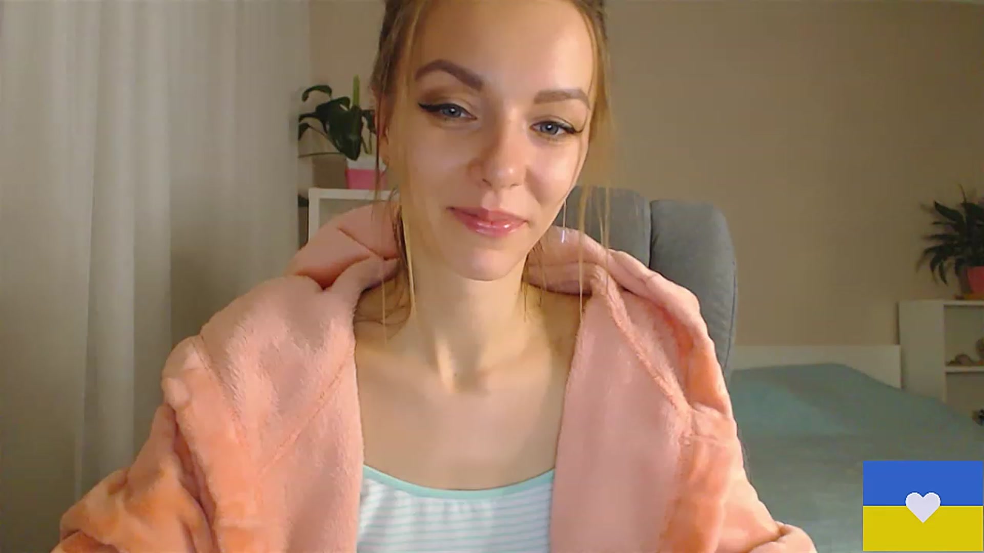 Gallery image thumbnail from Divine_Phenix's myfreecams stream on, 12/03/2022, 15:42 image 8 of 20