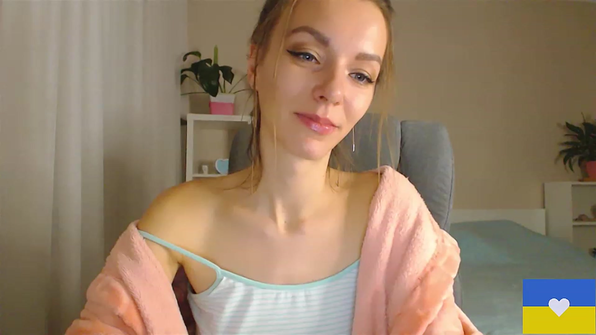 Gallery image thumbnail from Divine_Phenix's myfreecams stream on, 12/03/2022, 15:42 image 7 of 20