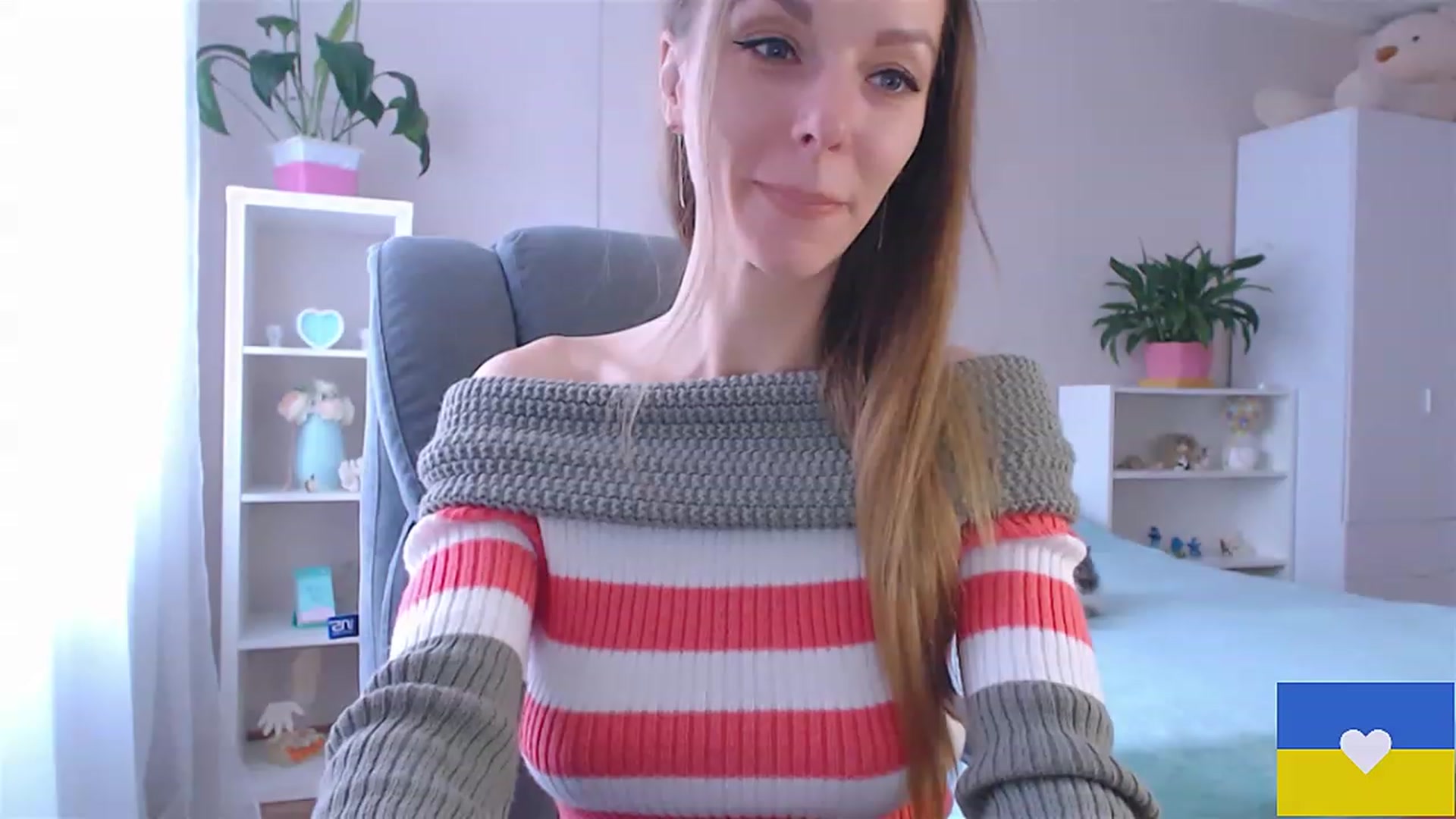 Gallery image thumbnail from Divine_Phenix's myfreecams stream on, 12/07/2022, 11:46 image 7 of 20